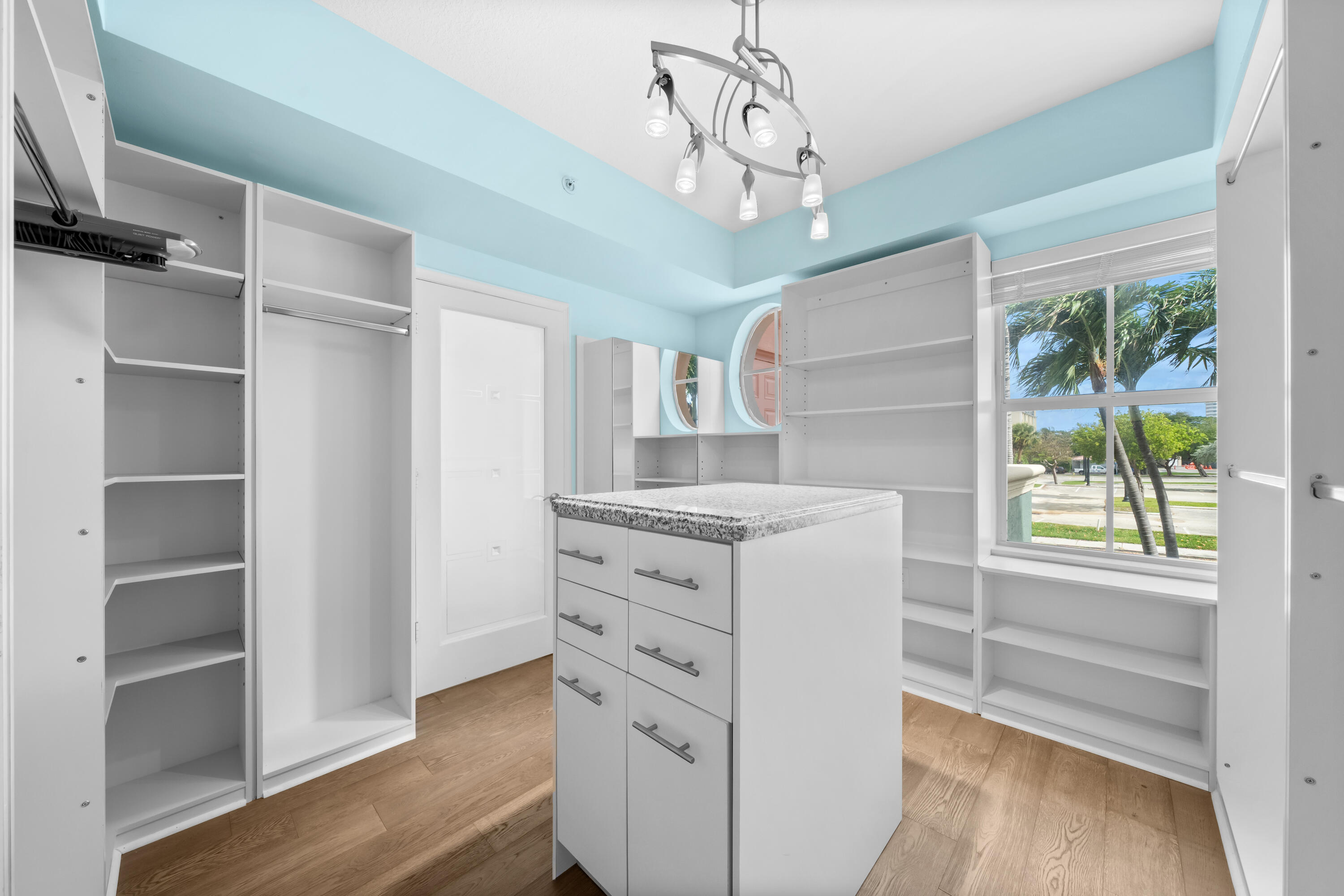 2051 SE 3rd #Th8, Deerfield Beach FL 33441
