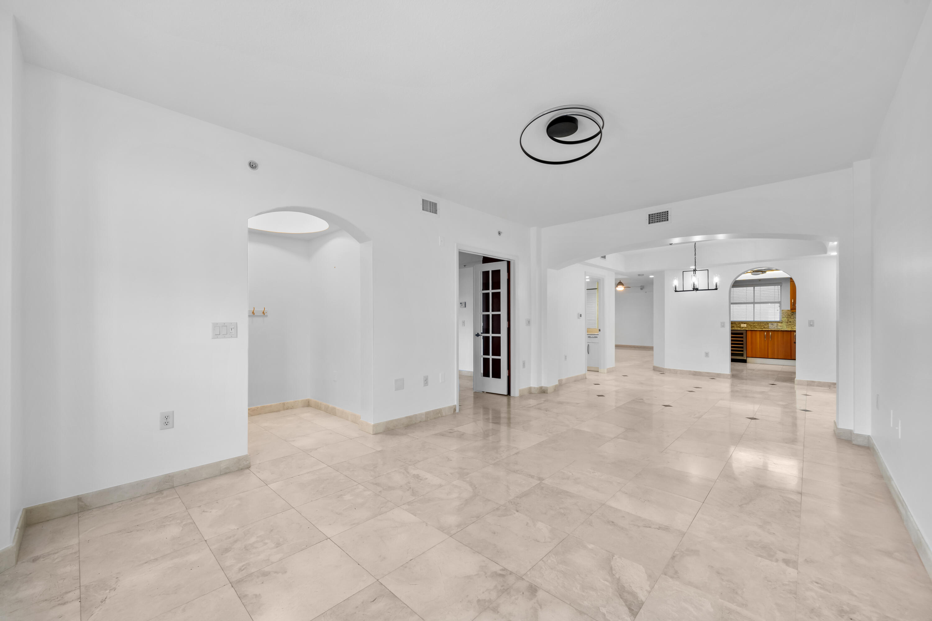 2051 SE 3rd #Th8, Deerfield Beach FL 33441