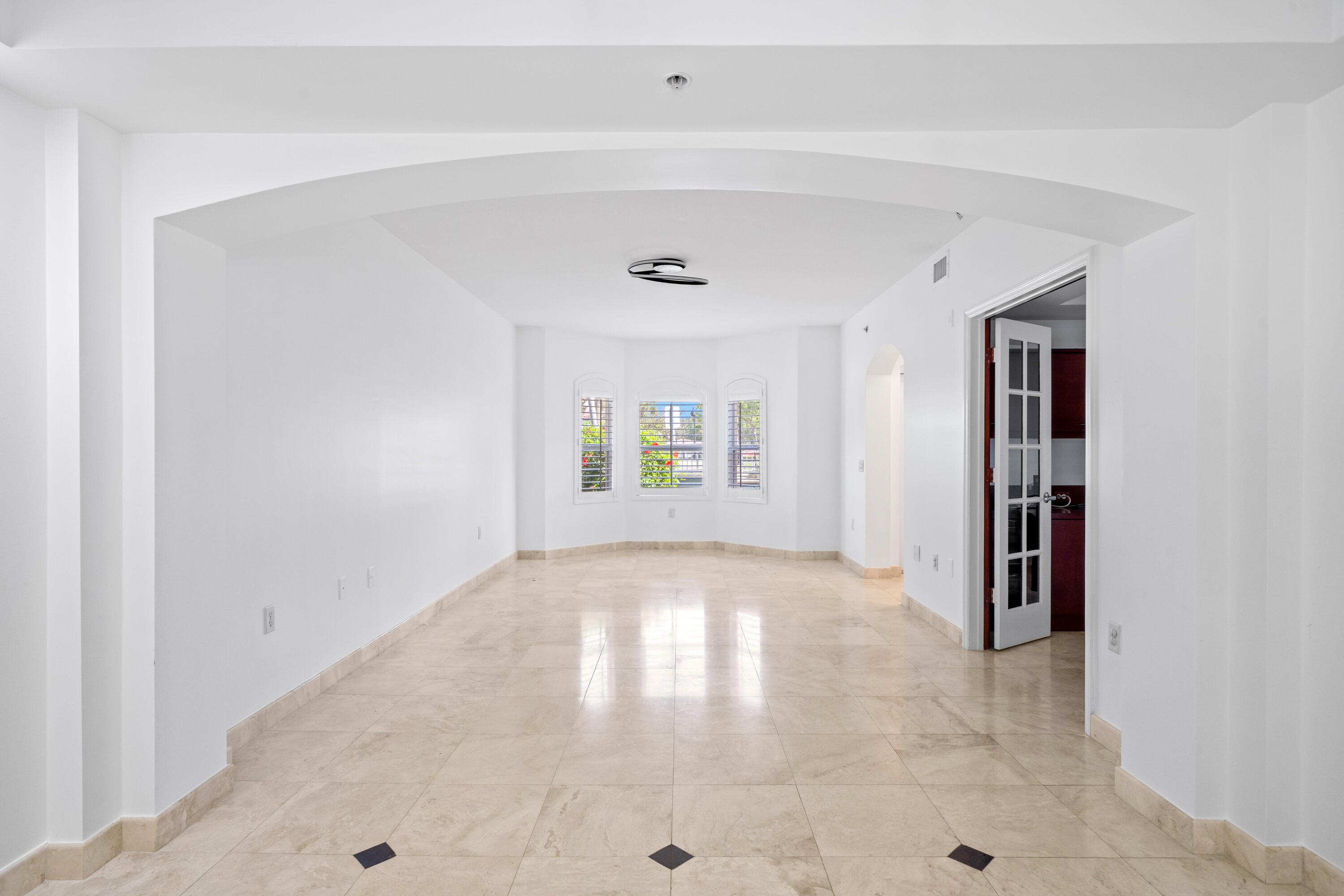 2051 SE 3rd #Th8, Deerfield Beach FL 33441
