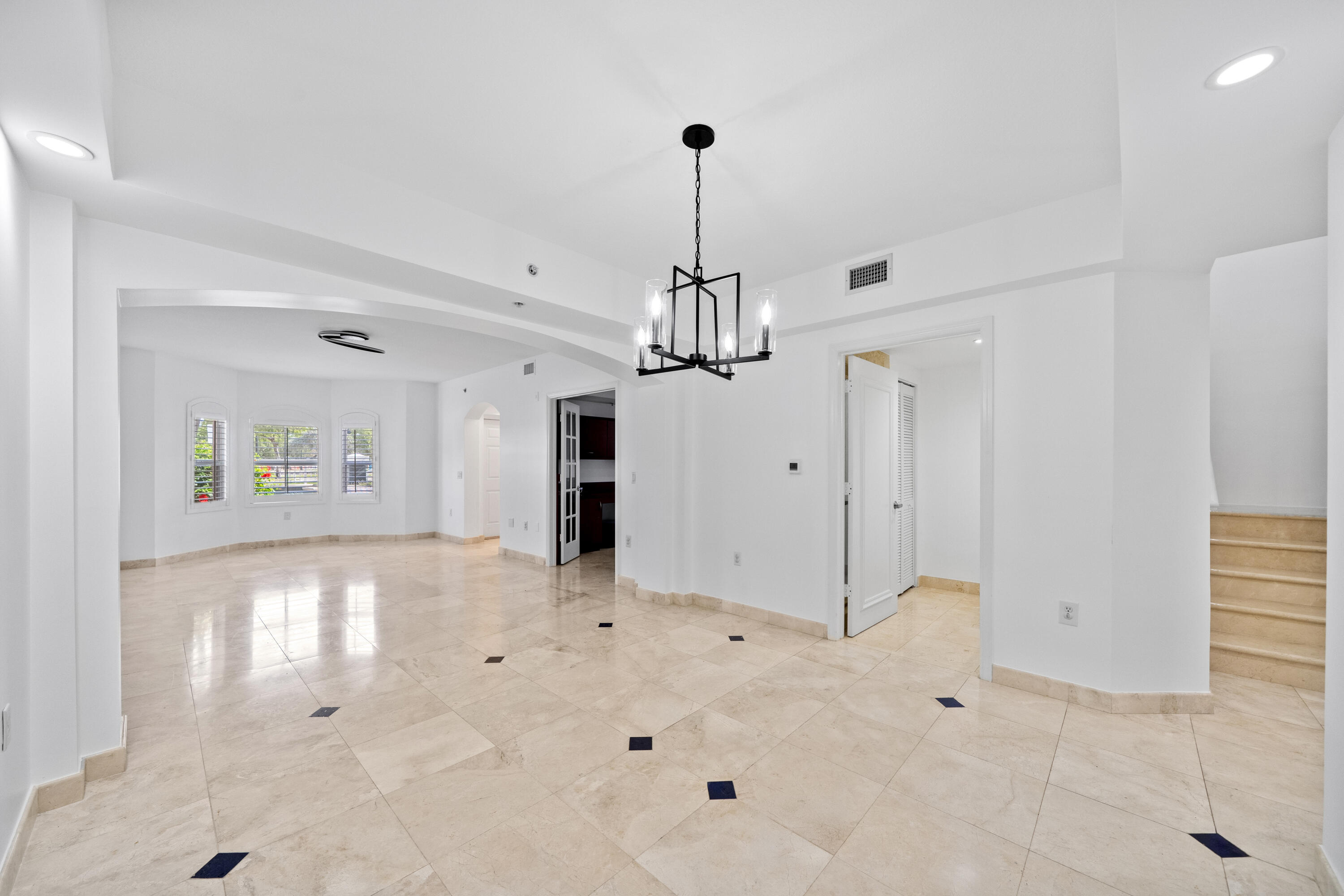 2051 SE 3rd #Th8, Deerfield Beach FL 33441