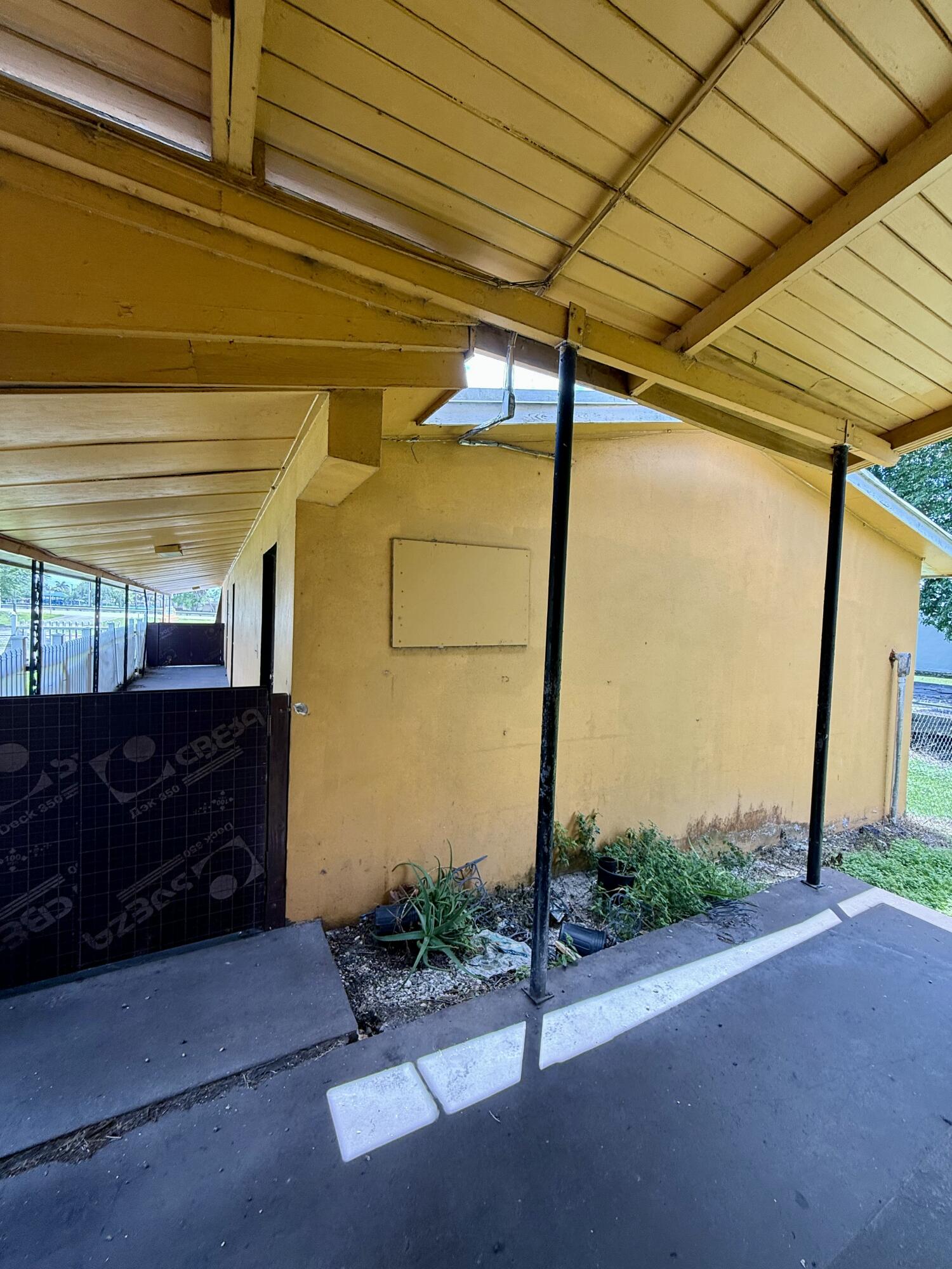 601 W Canal St, Belle Glade FL 33430