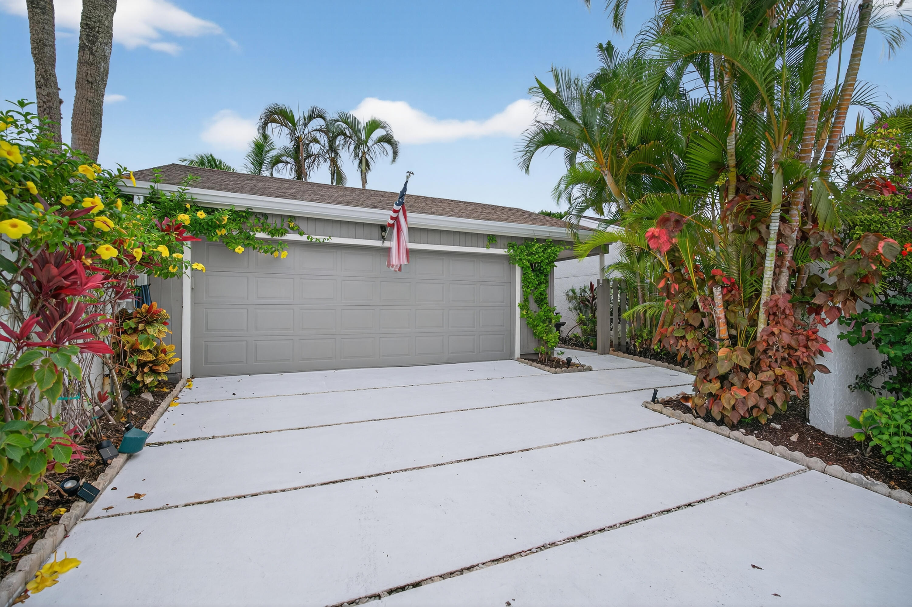 17145 Bay, Jupiter FL 33477