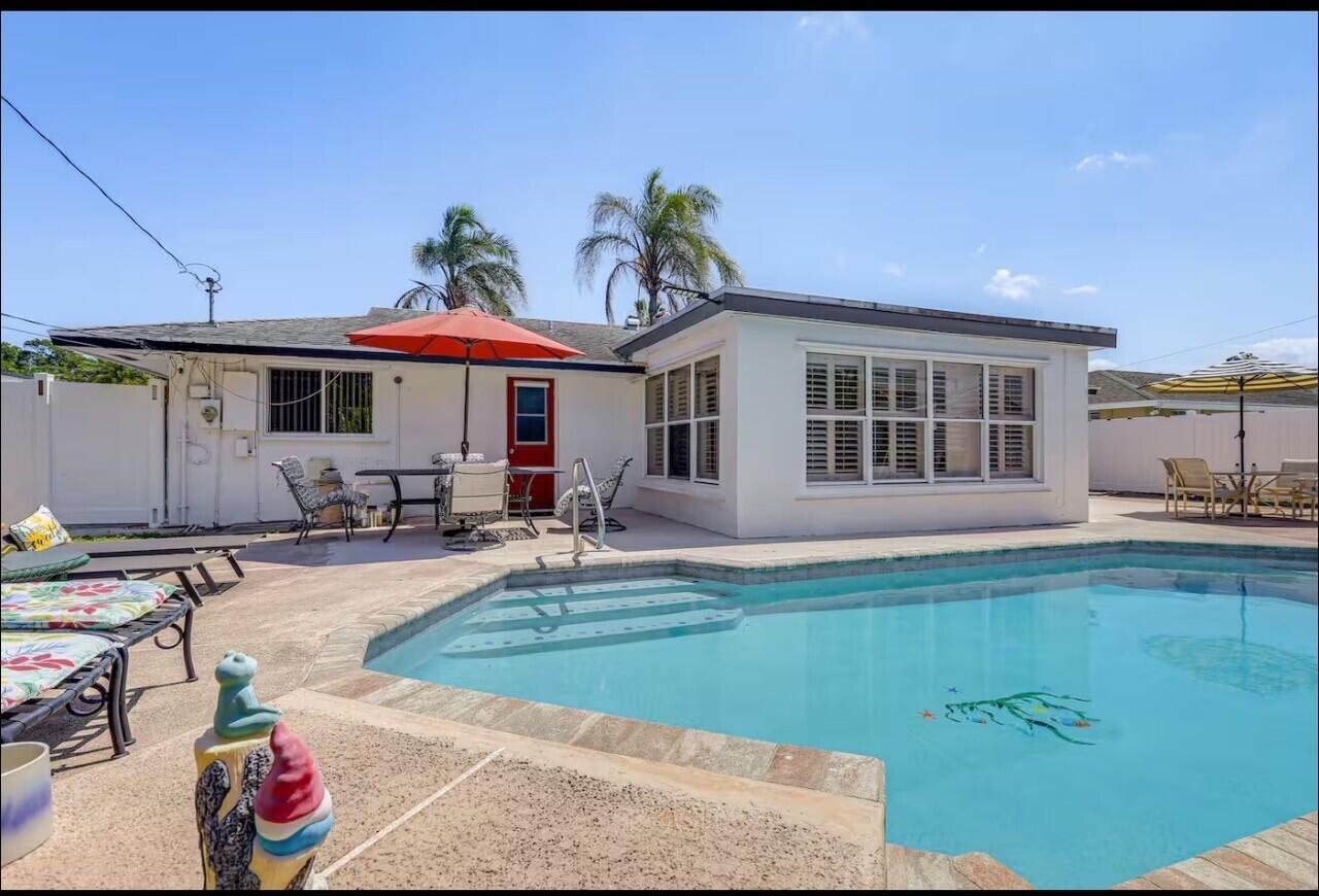 4295 Crestdale, Palm Beach Gardens FL 33410