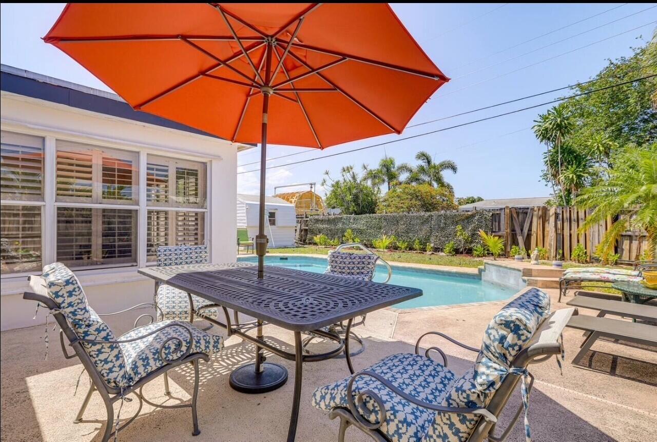 4295 Crestdale, Palm Beach Gardens FL 33410