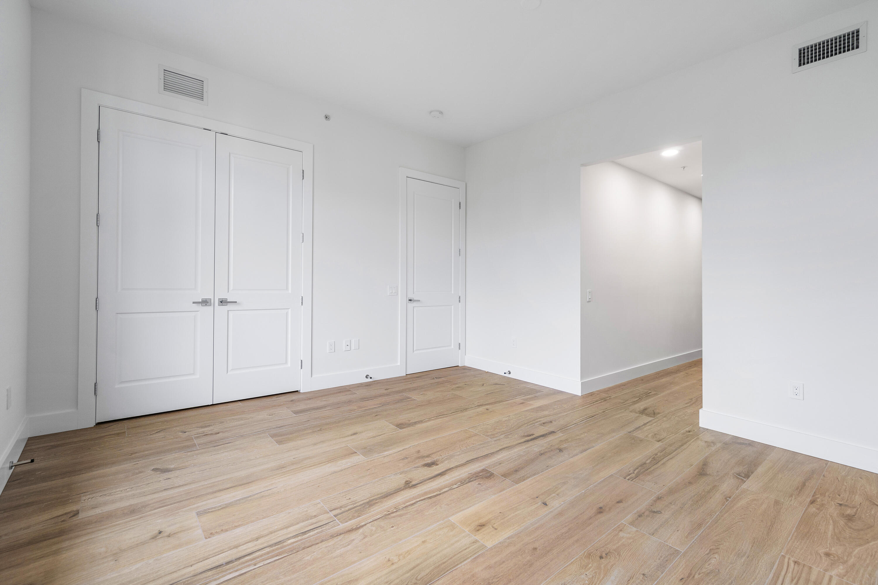 180 Lake #2103, Palm Beach Shores FL 33404
