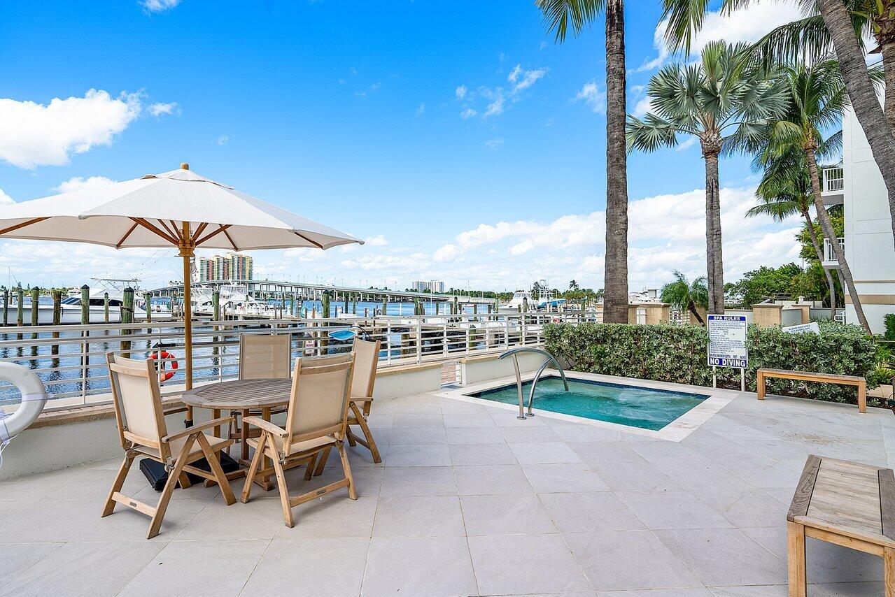 182 Lake #5-101, Palm Beach Shores FL 33404