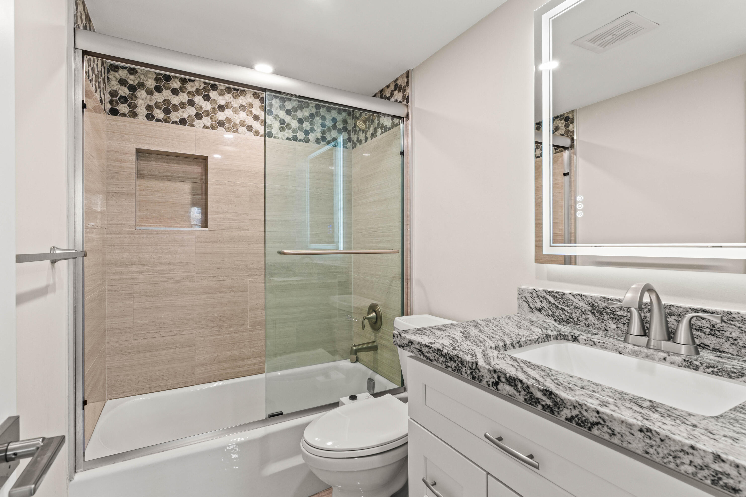 4502 N Federal #144e, Lighthouse Point FL 33064