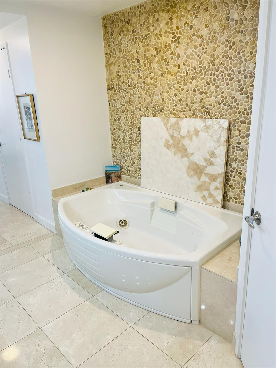 16275 Collins, Sunny Isles Beach FL 33160