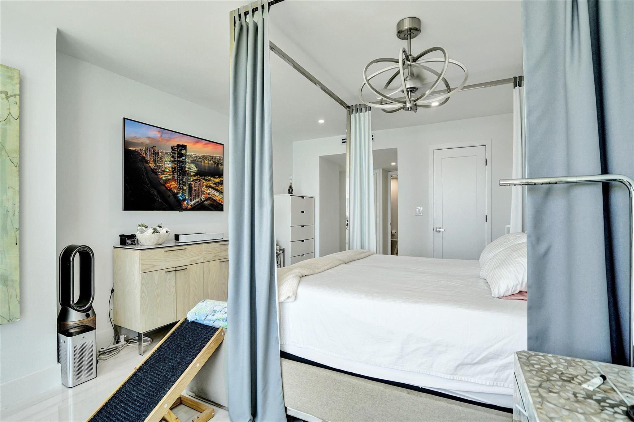 2100 S Ocean #1202, Fort Lauderdale FL 33316