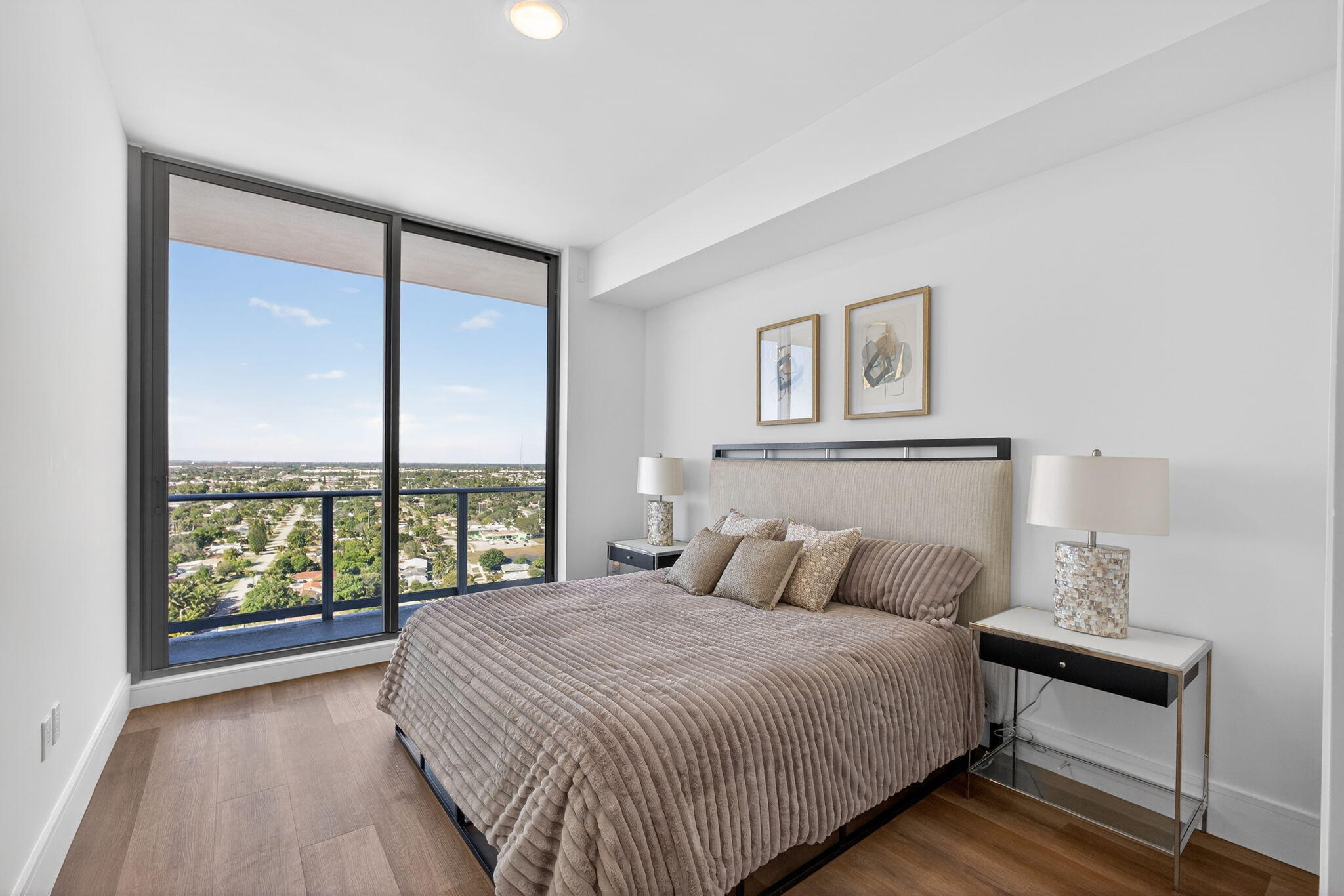 220 Lake Shore #1906, Lake Park FL 33403