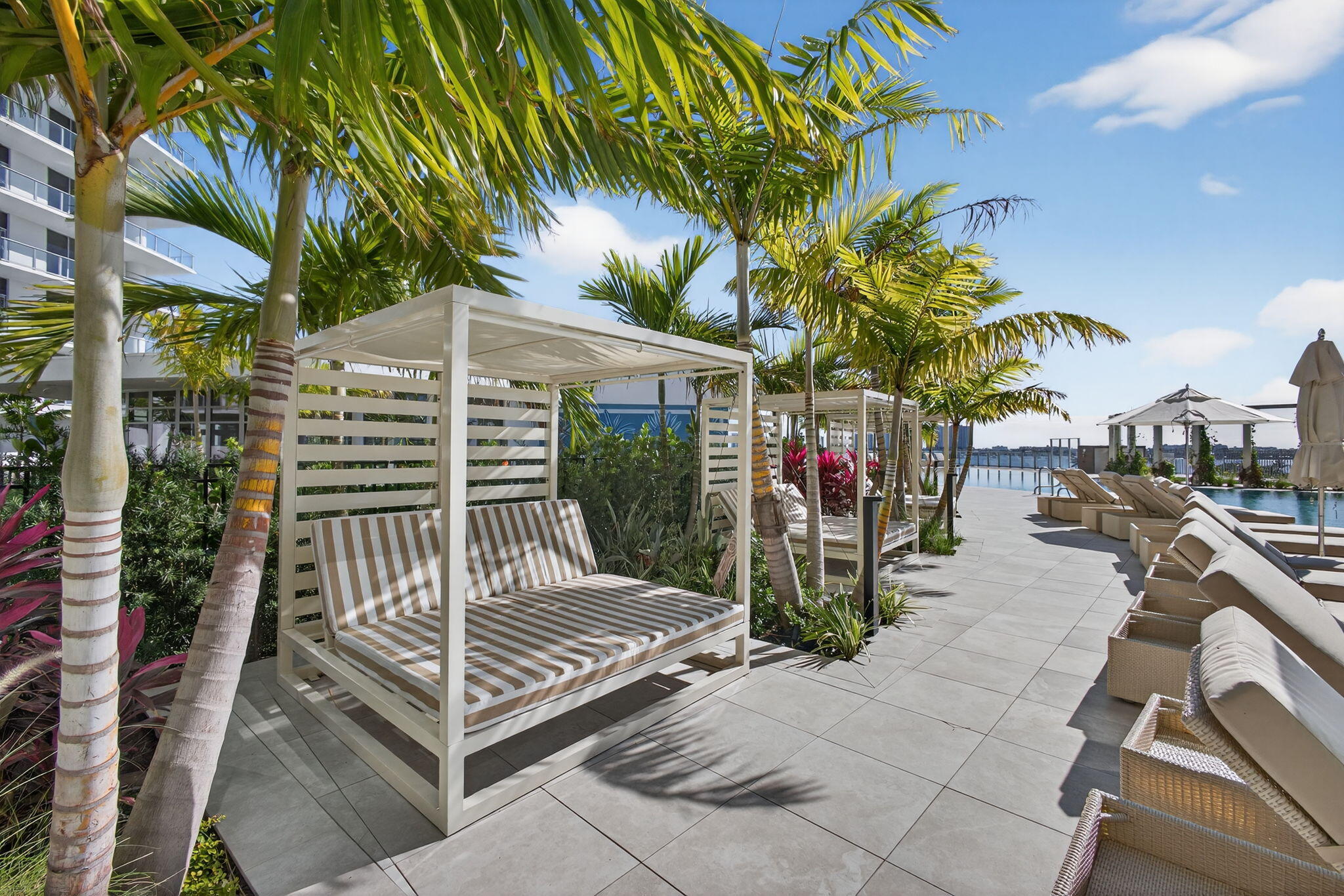 220 Lake Shore #1906, Lake Park FL 33403