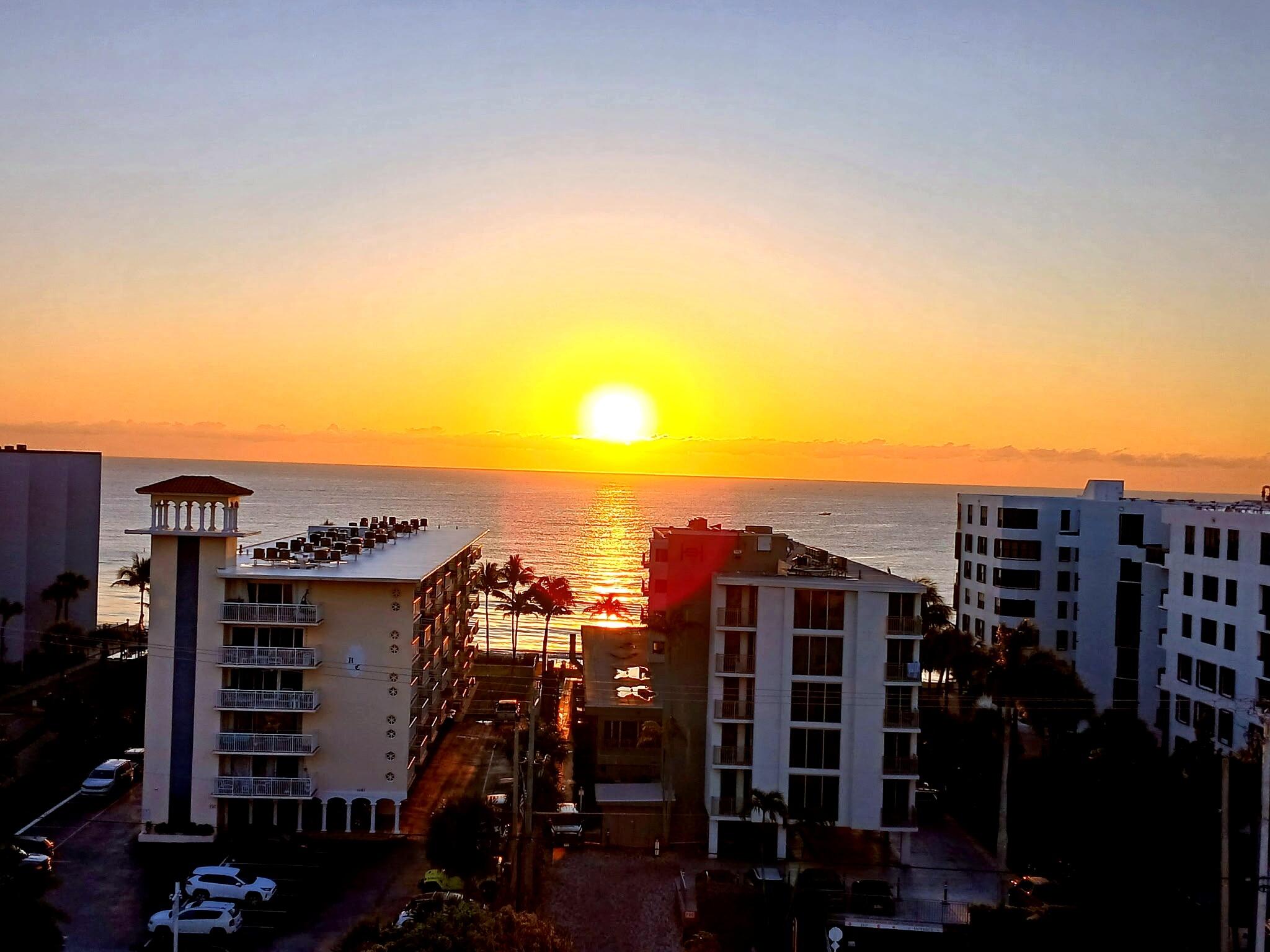 1160 Hillsboro Mile #904, Hillsboro Beach FL 33062