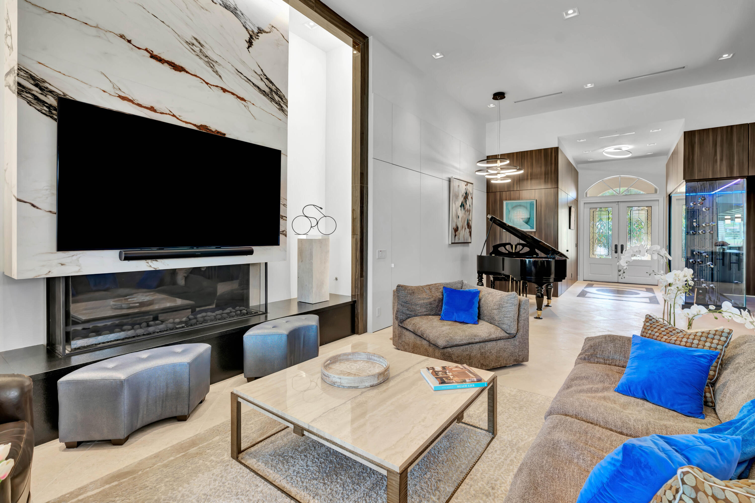 186 Golf Village, Jupiter FL 33458