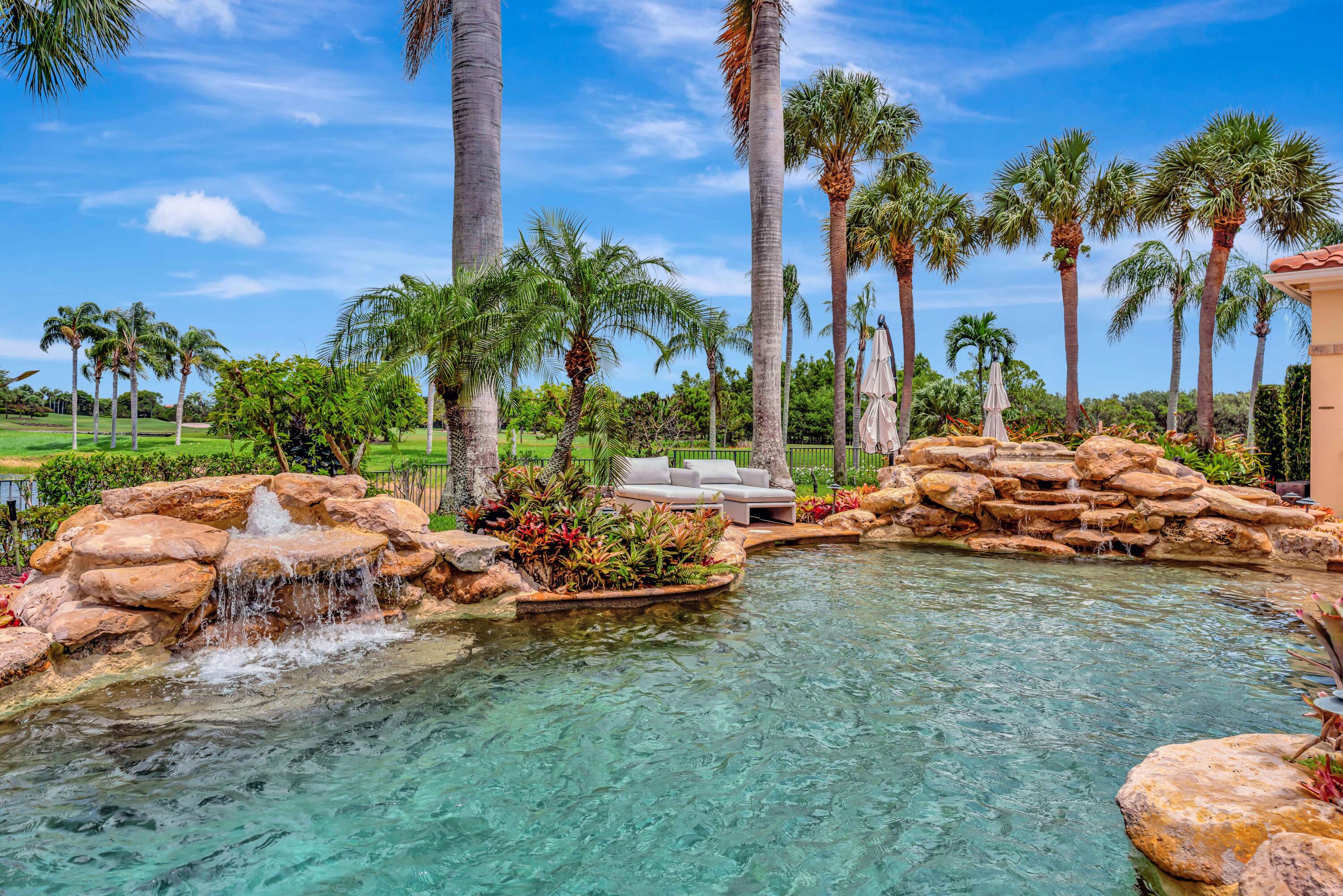 186 Golf Village, Jupiter FL 33458