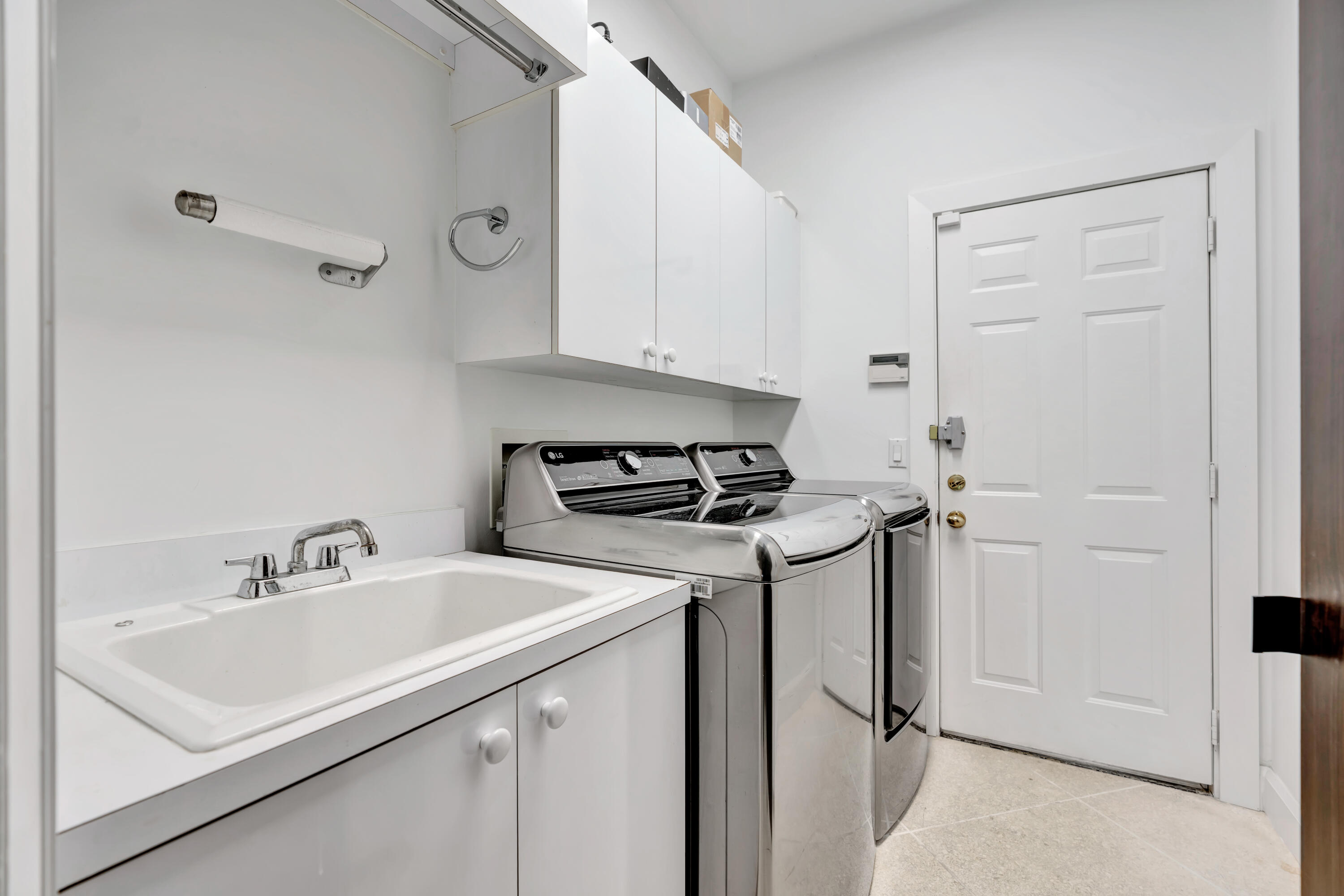 186 Golf Village, Jupiter FL 33458