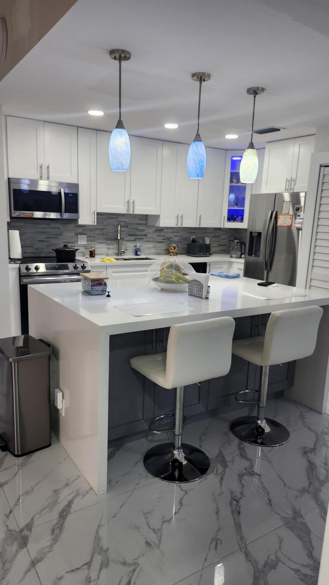 532 Briarwood #2-48, Hollywood FL 33024