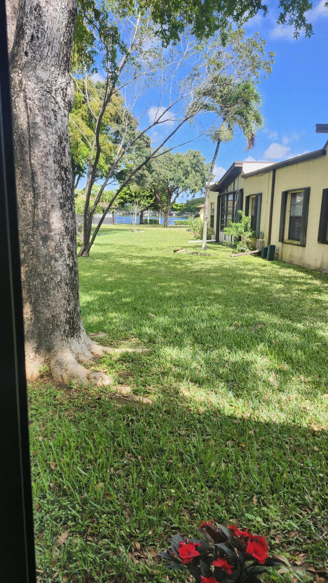 532 Briarwood #2-48, Hollywood FL 33024