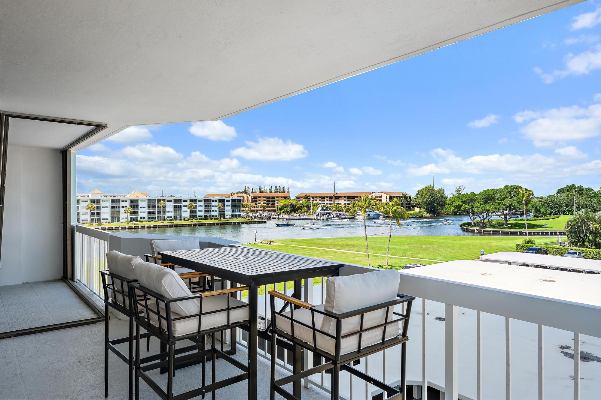 123 Lakeshore #445, North Palm Beach FL 33408