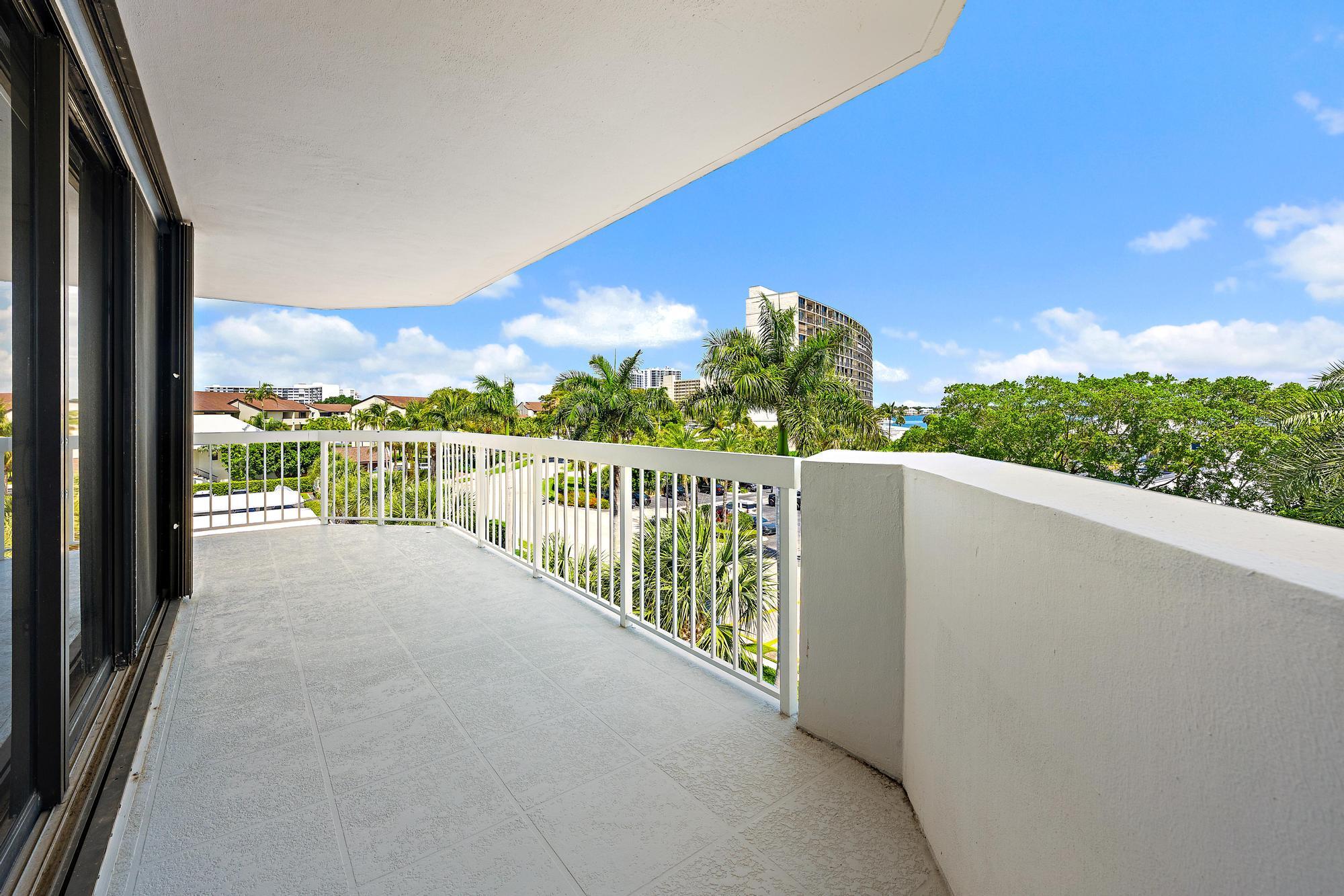 123 Lakeshore #445, North Palm Beach FL 33408