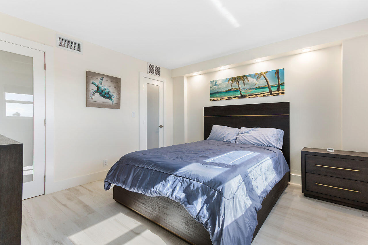 1160 Hillsboro Mile #305, Hillsboro Beach FL 33062