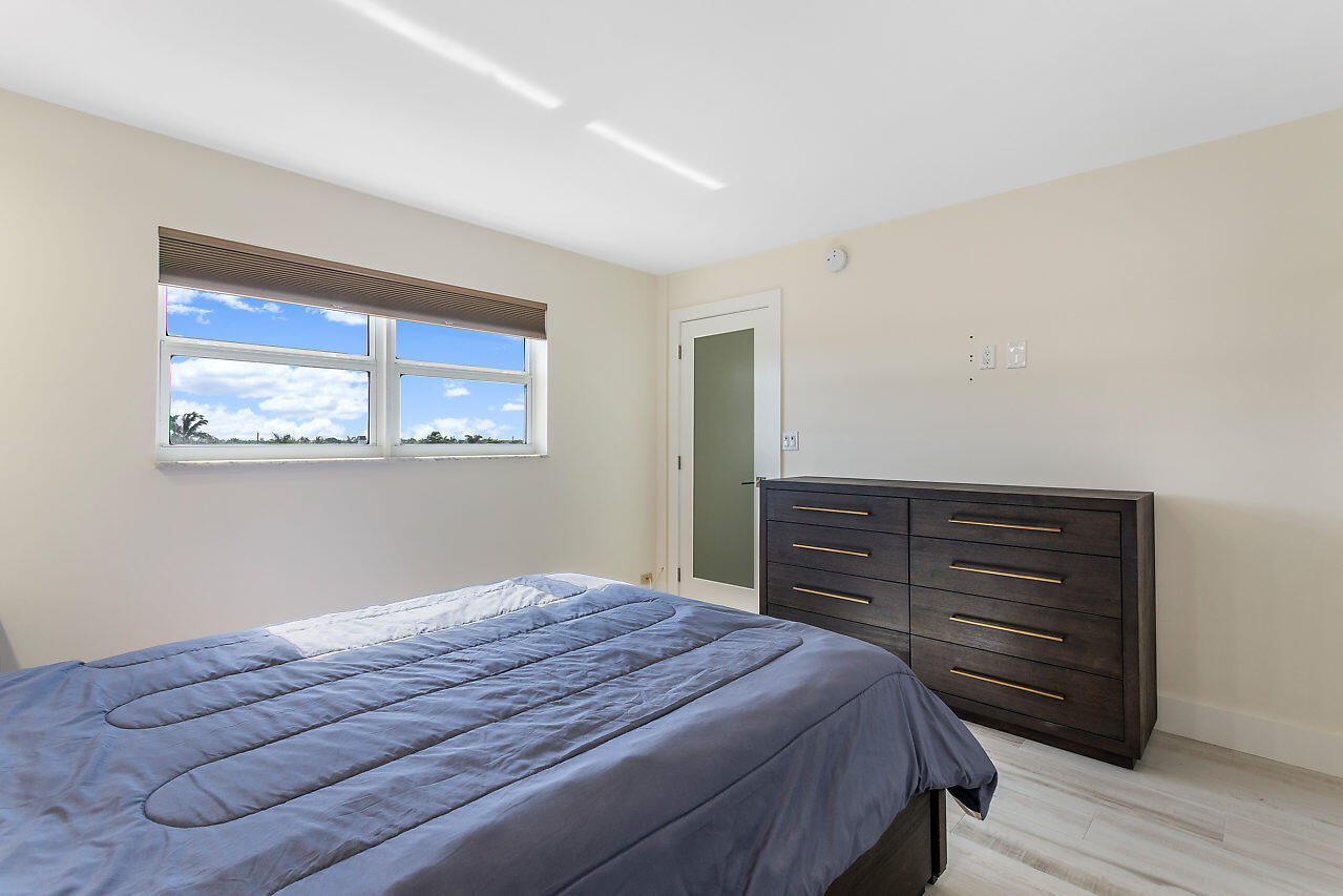 1160 Hillsboro Mile #305, Hillsboro Beach FL 33062