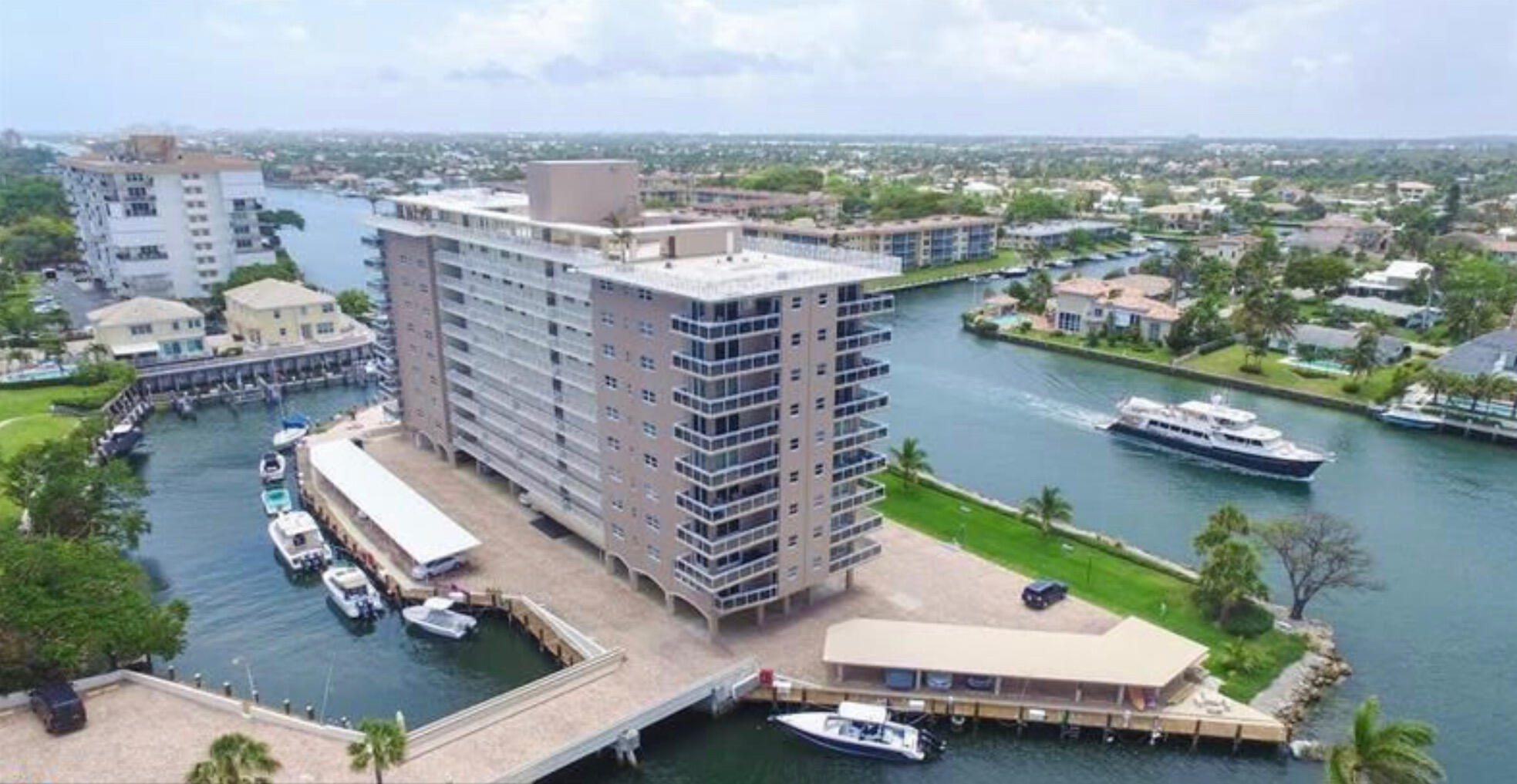 1160 Hillsboro Mile #305, Hillsboro Beach FL 33062
