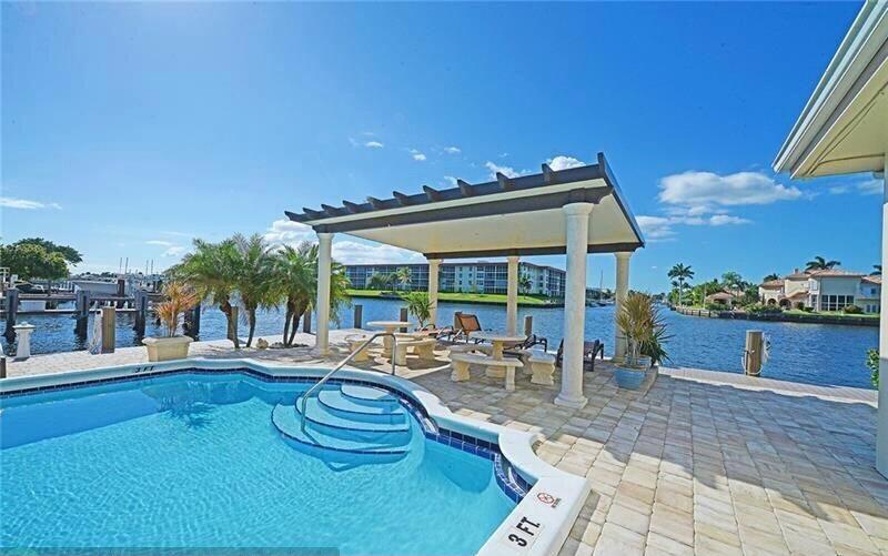 1160 Hillsboro Mile #305, Hillsboro Beach FL 33062