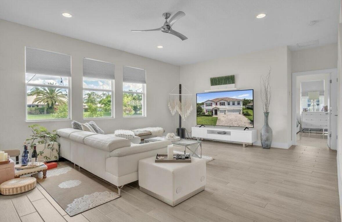 11971 Cypress Key, Royal Palm Beach FL 33411