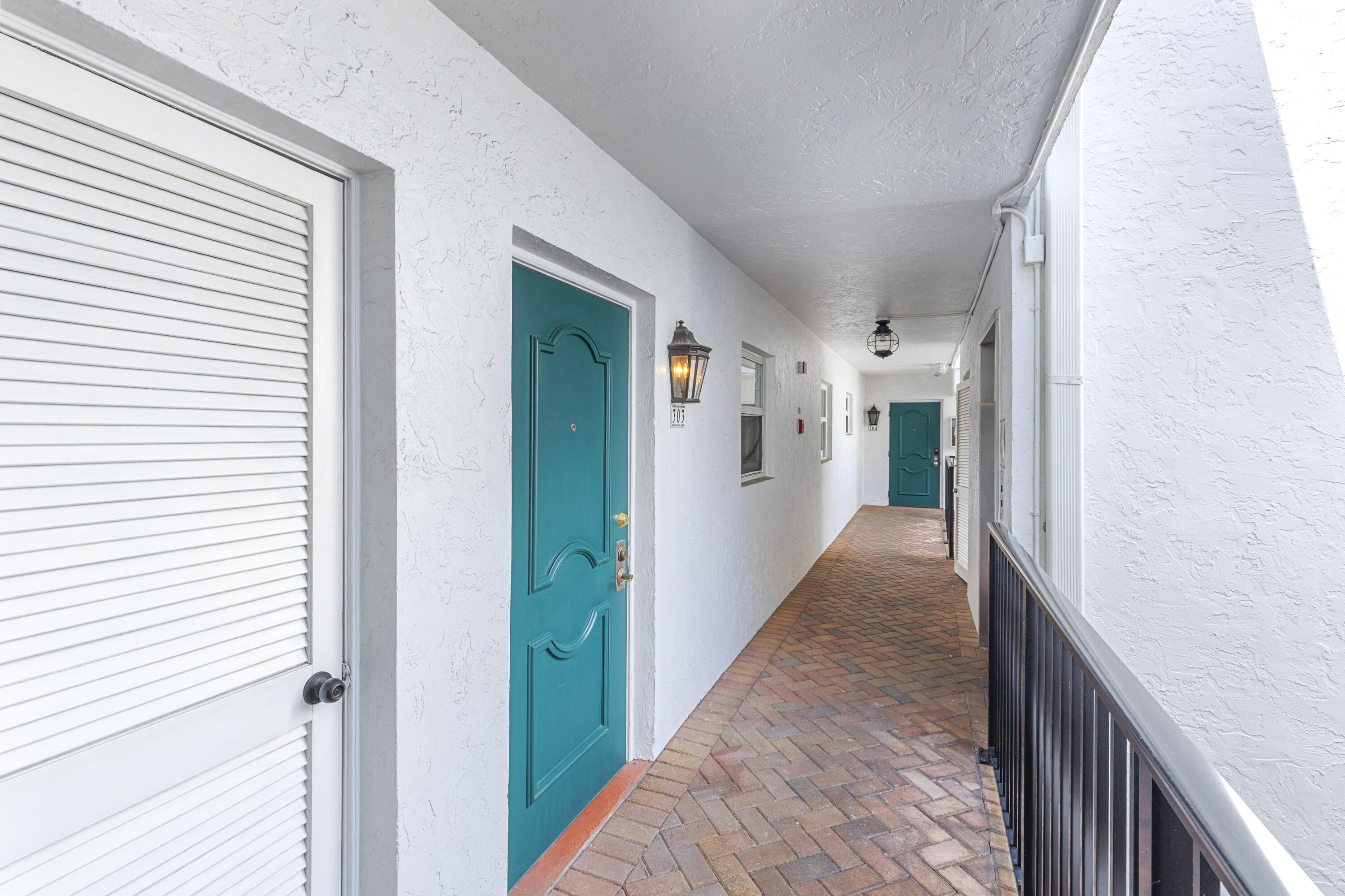1212 SE 2nd #303, Fort Lauderdale FL 33301