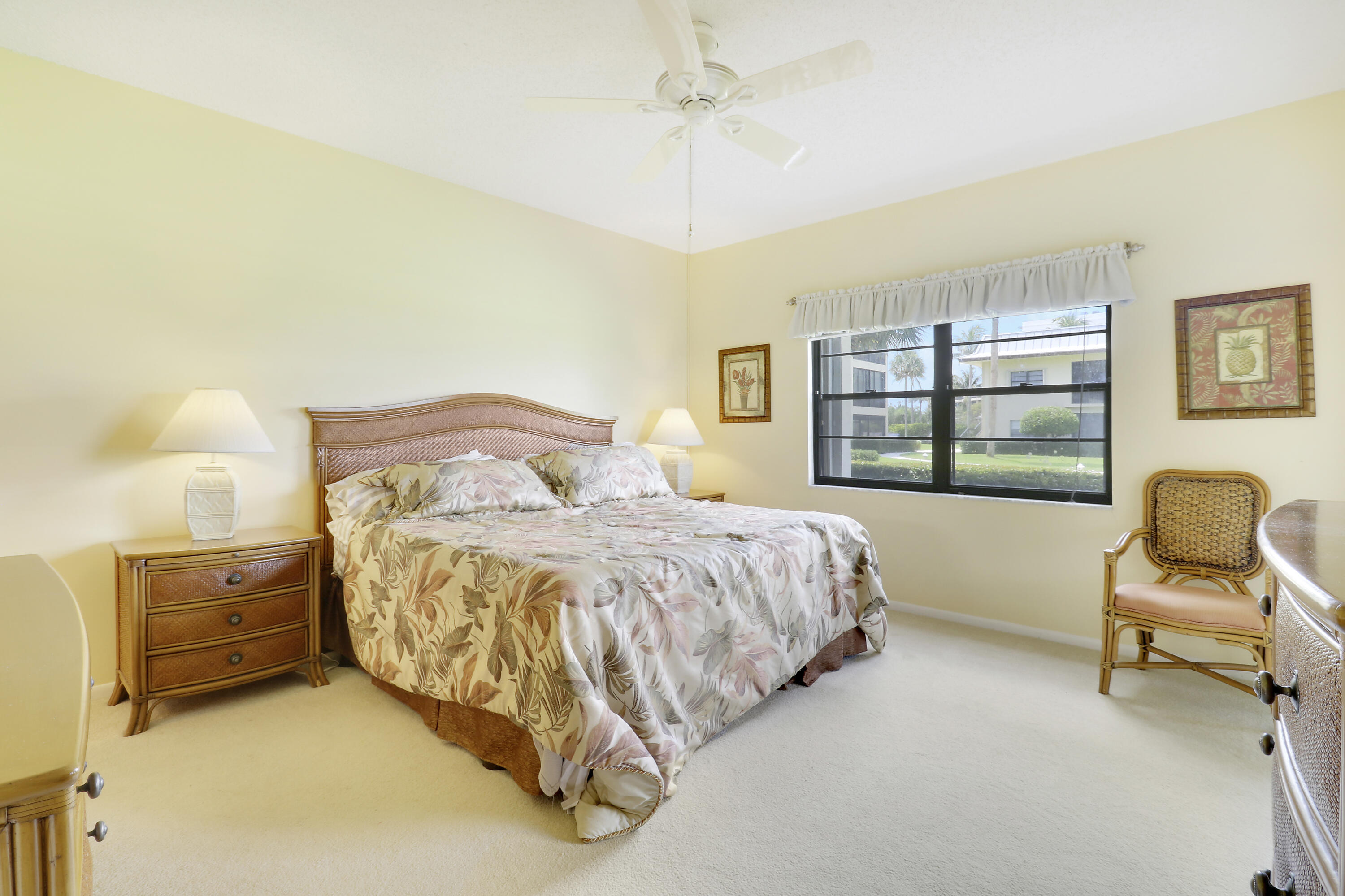 275 S Beach, Tequesta FL 33469