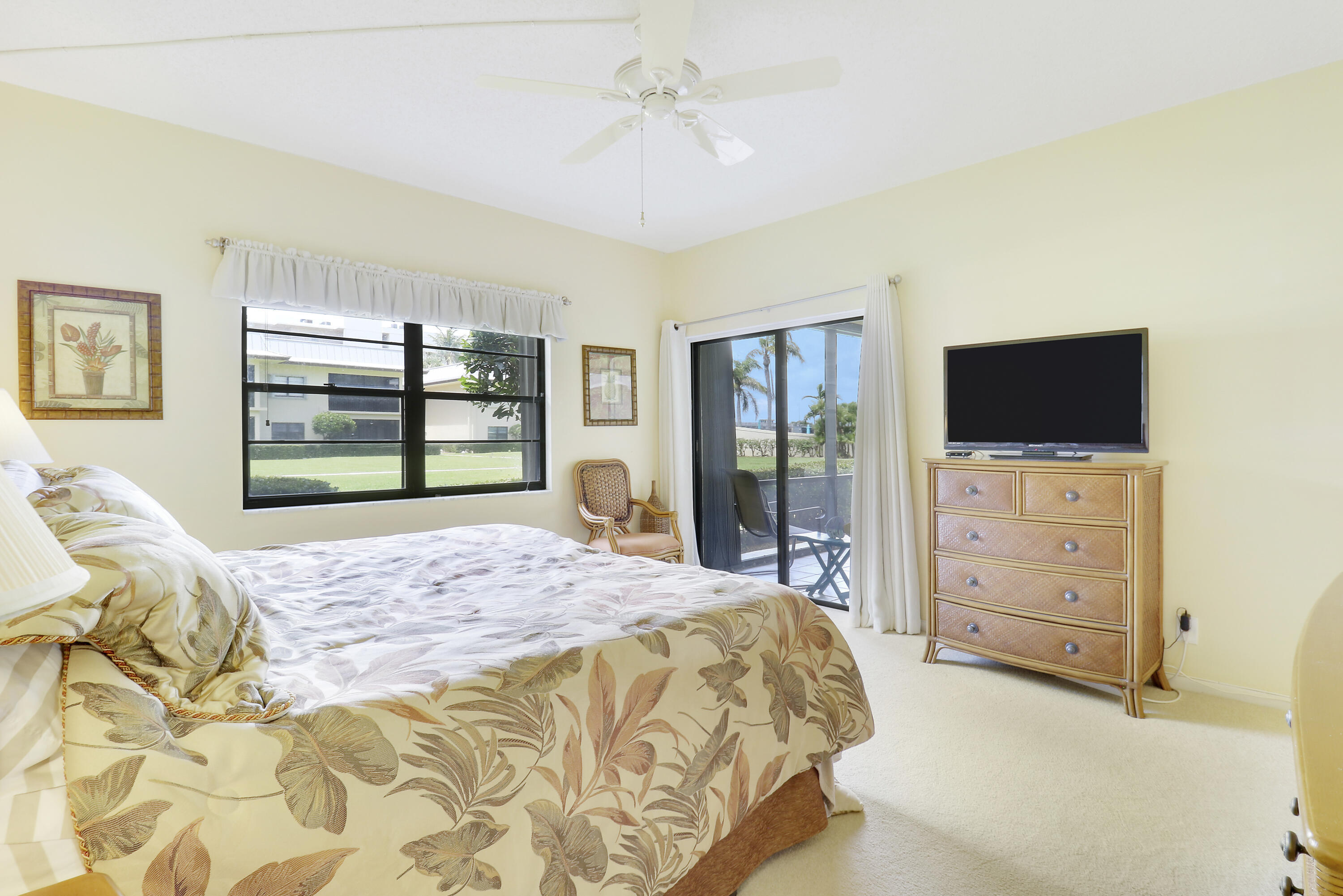 275 S Beach, Tequesta FL 33469