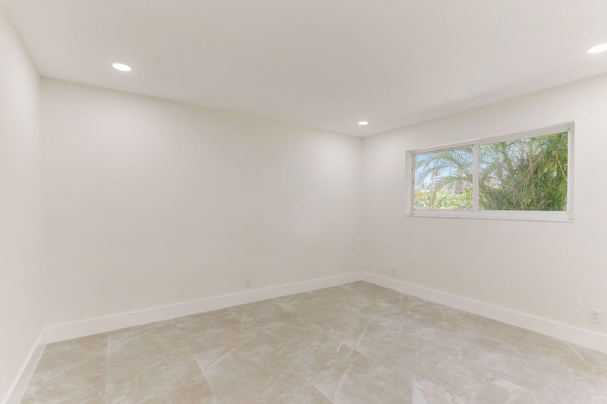 5591 NE 29th, Fort Lauderdale FL 33308
