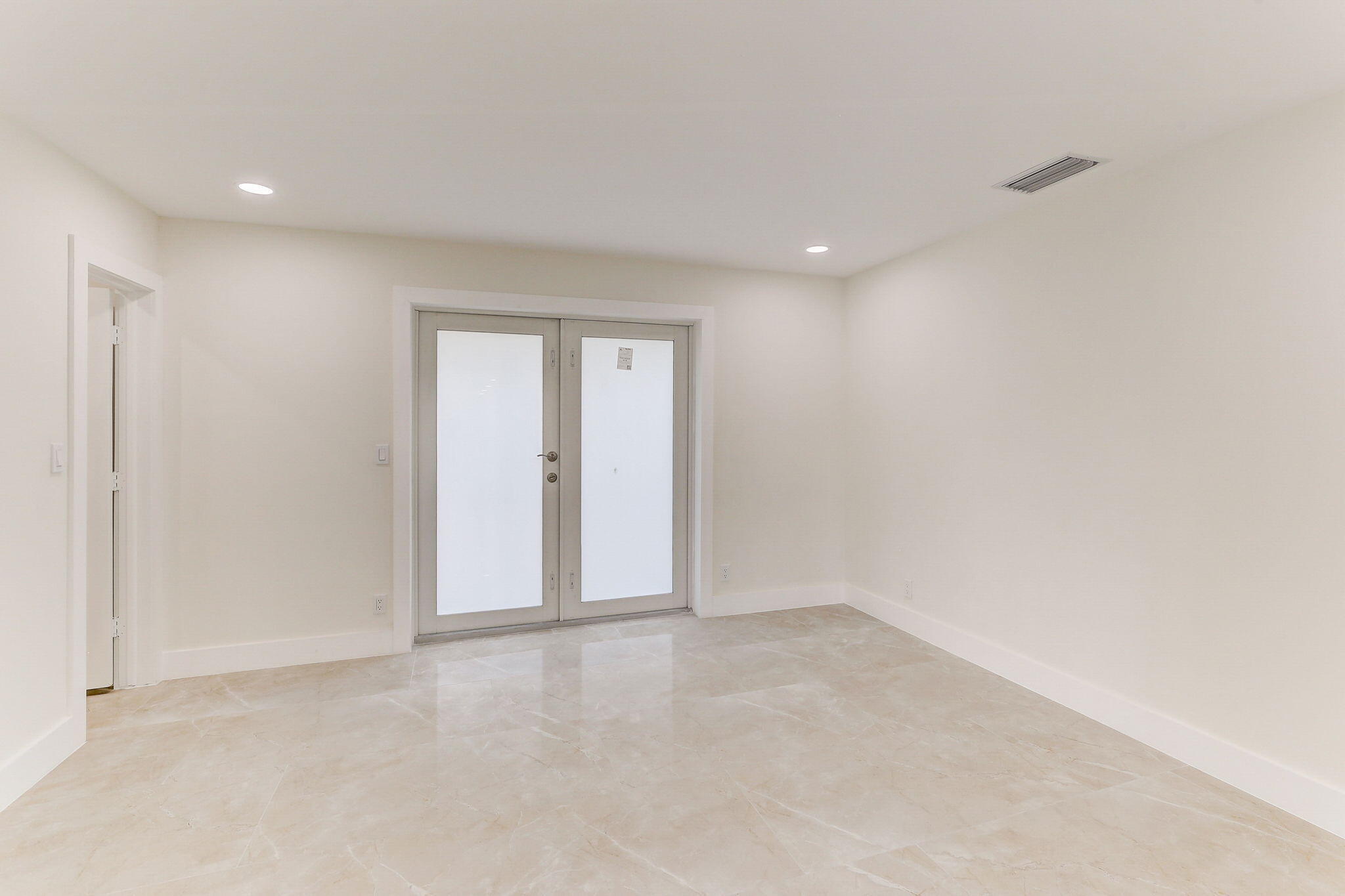 5591 NE 29th, Fort Lauderdale FL 33308