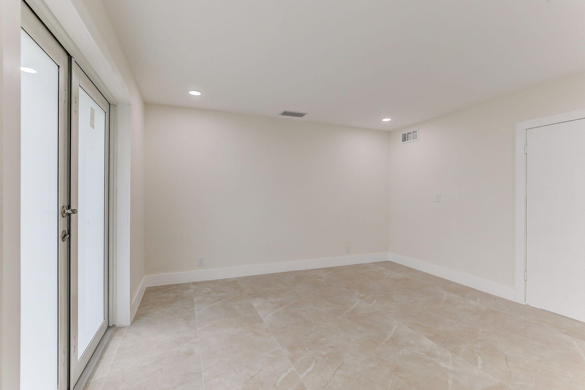 5591 NE 29th, Fort Lauderdale FL 33308