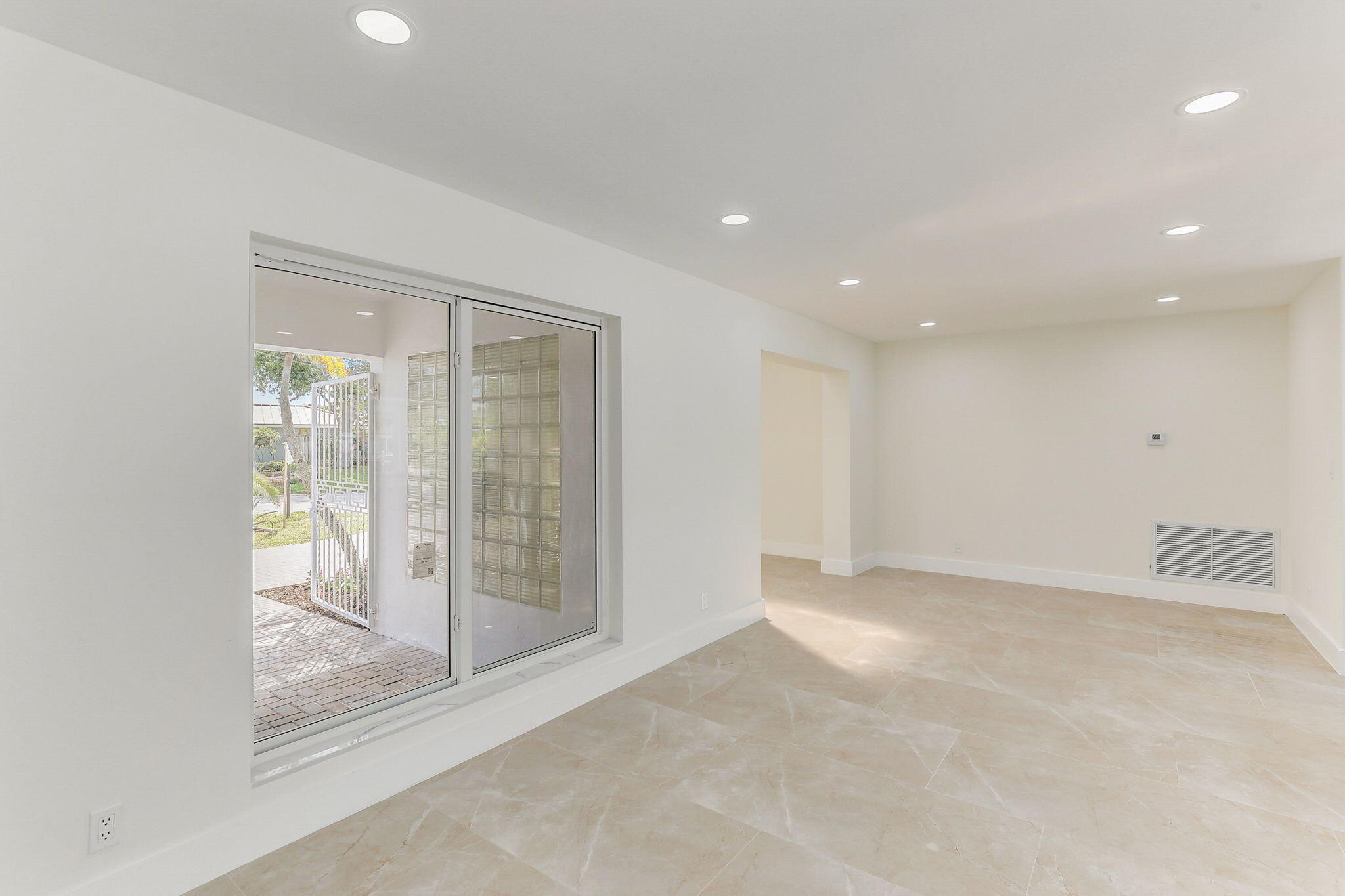 5591 NE 29th, Fort Lauderdale FL 33308
