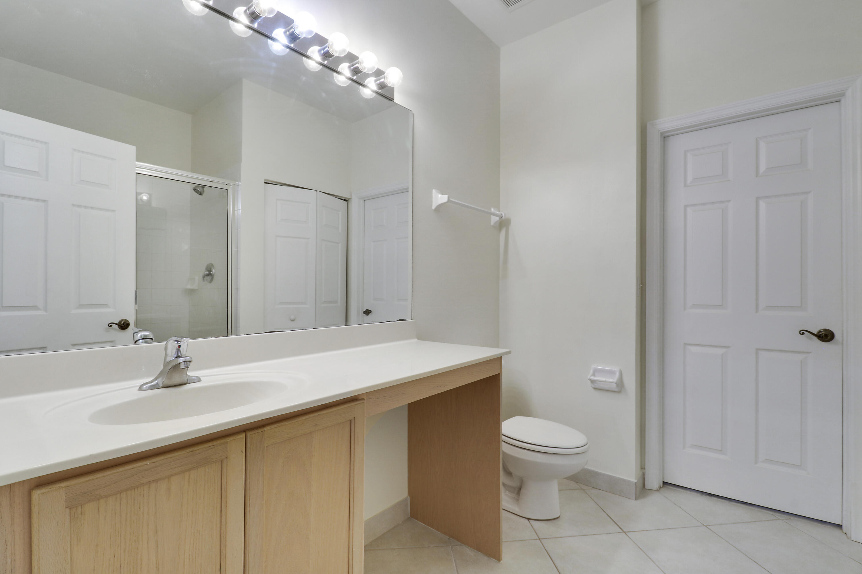 104 Lighthouse #H, Tequesta FL 33469