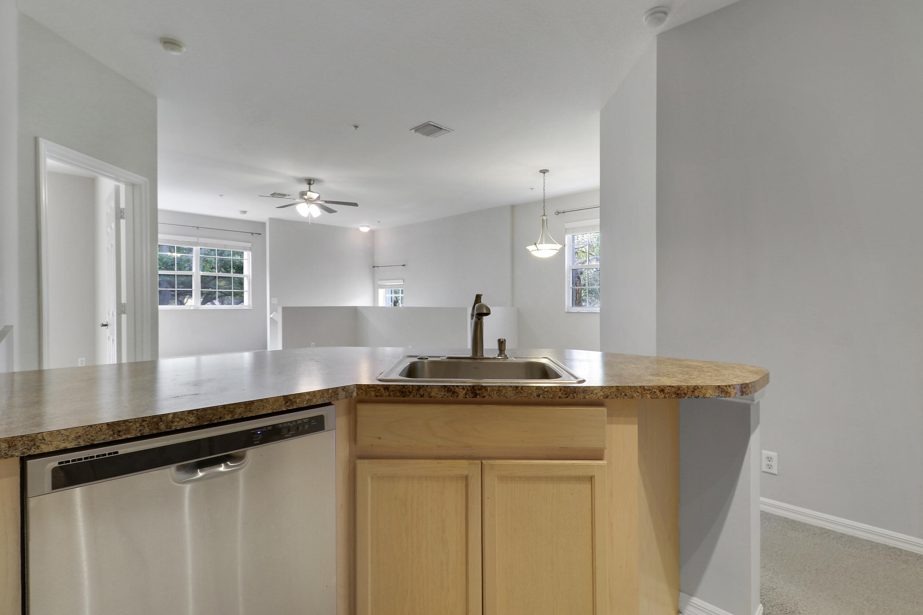 104 Lighthouse #H, Tequesta FL 33469