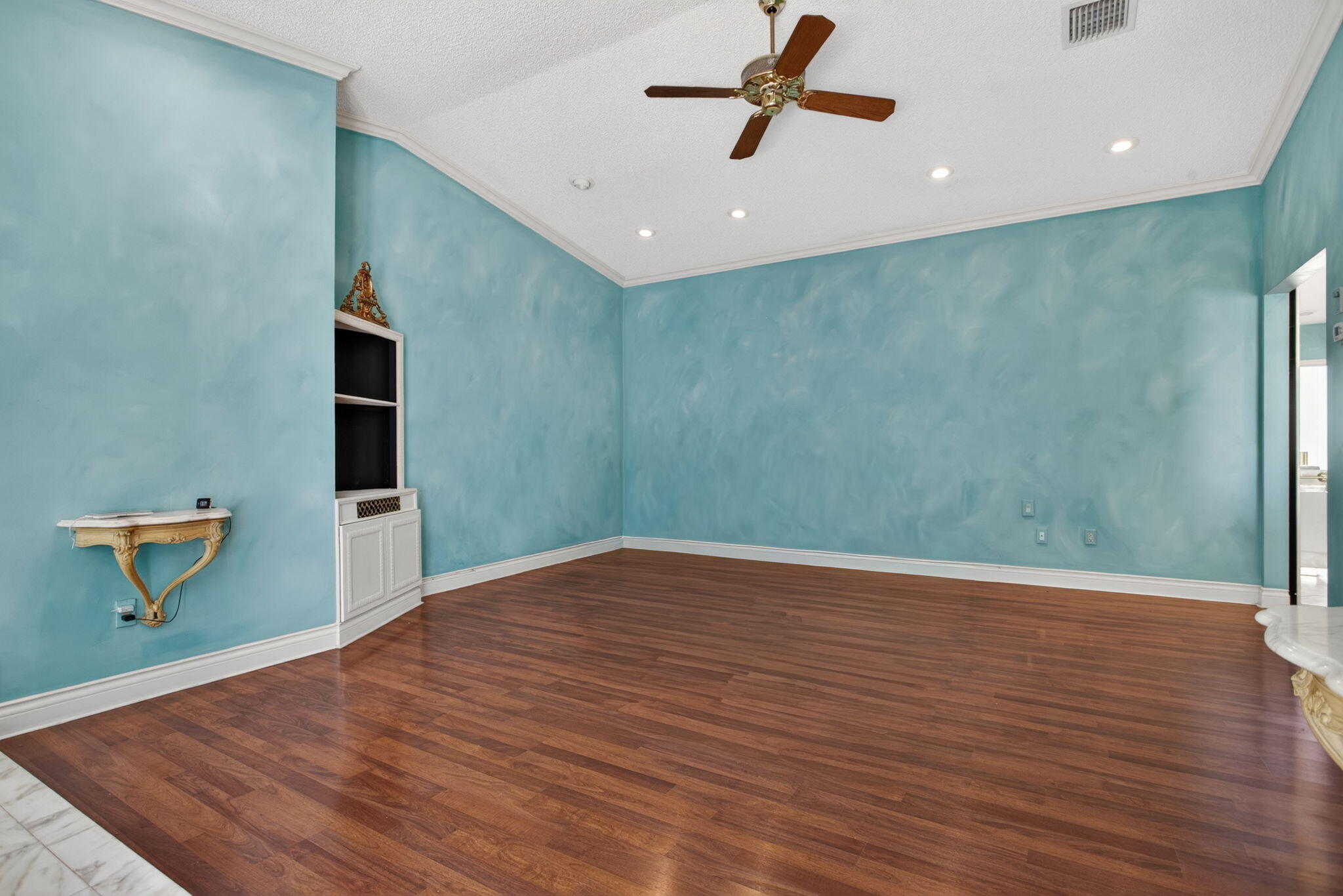 8725 Banyan, Tamarac FL 33321
