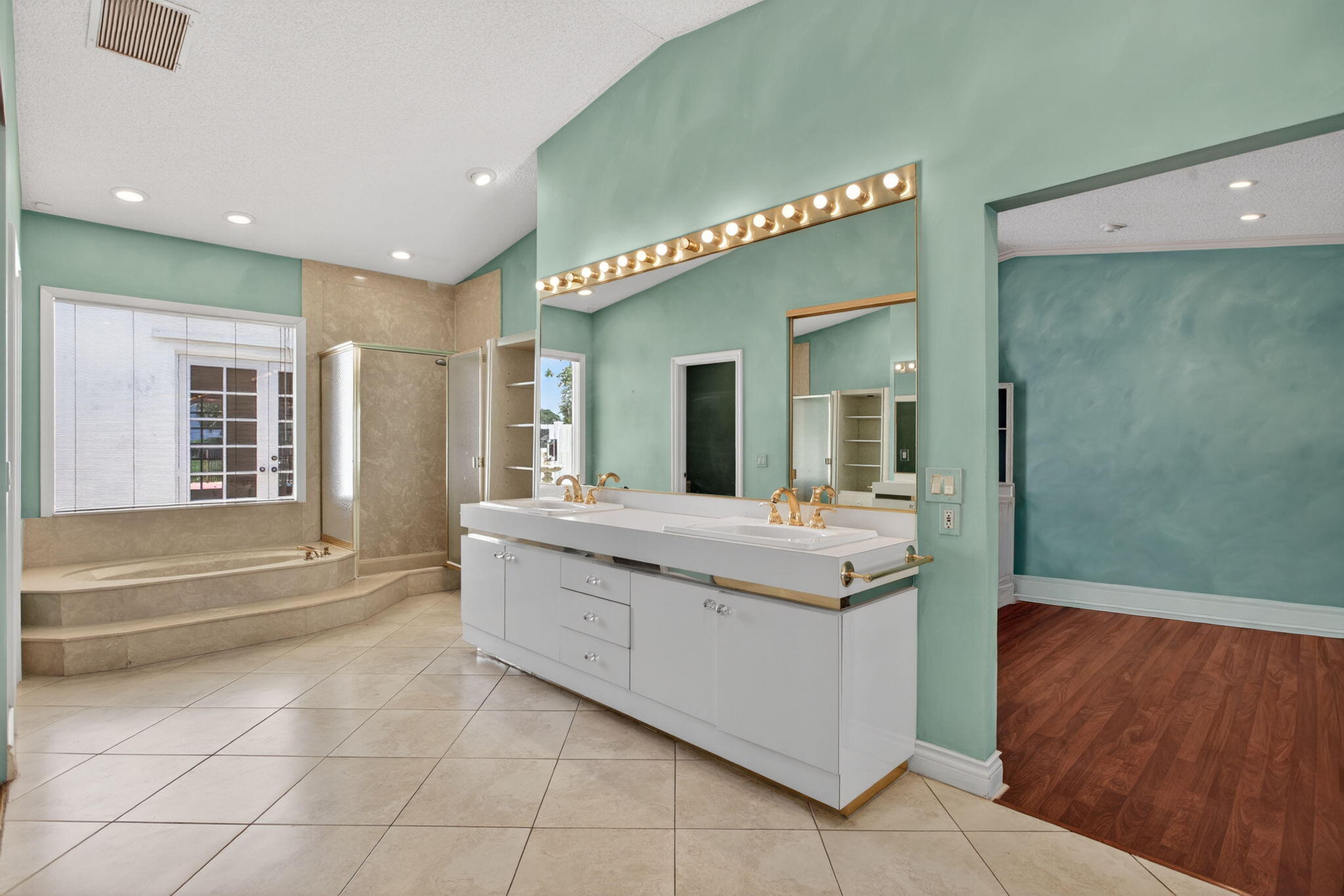 8725 Banyan, Tamarac FL 33321