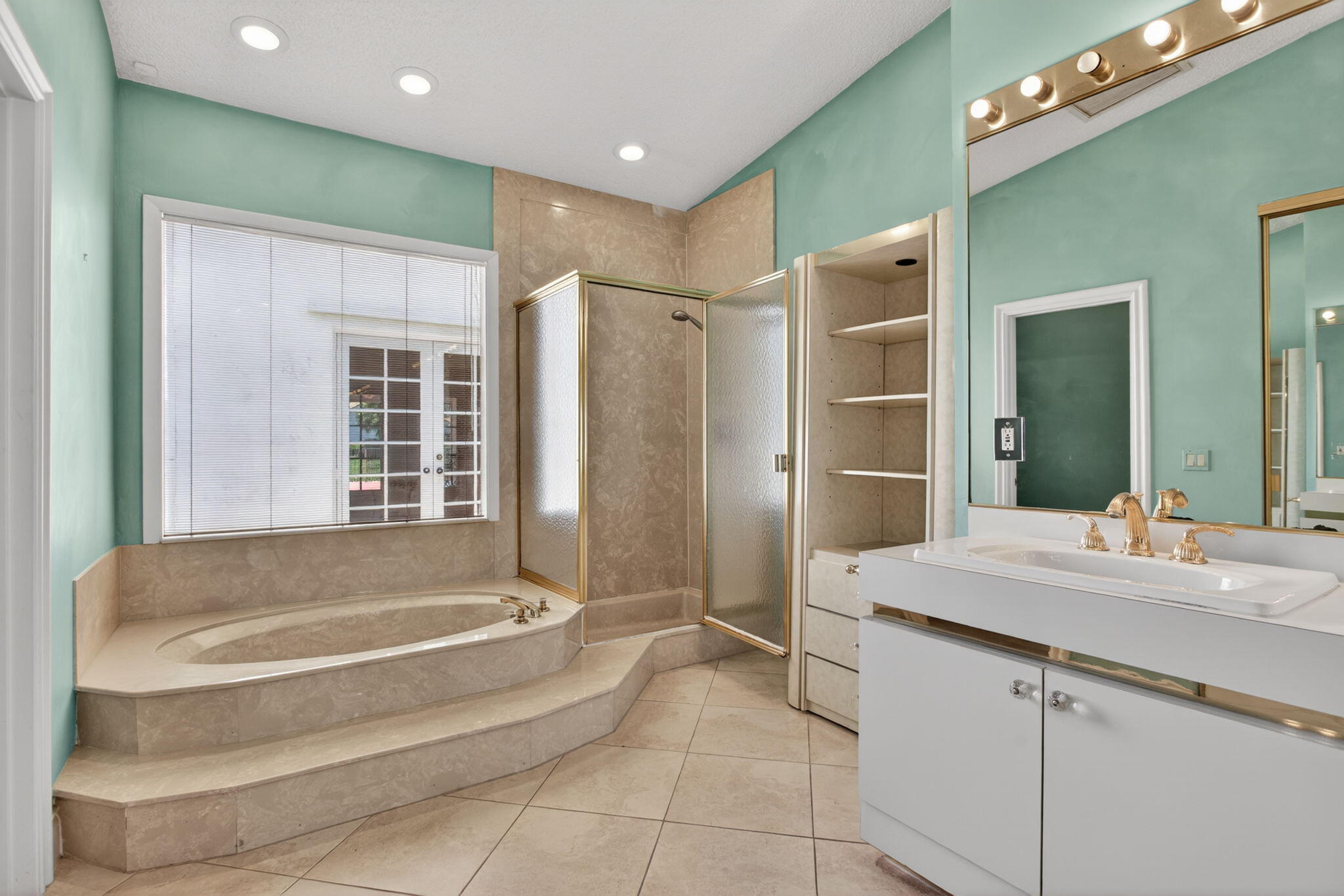 8725 Banyan, Tamarac FL 33321