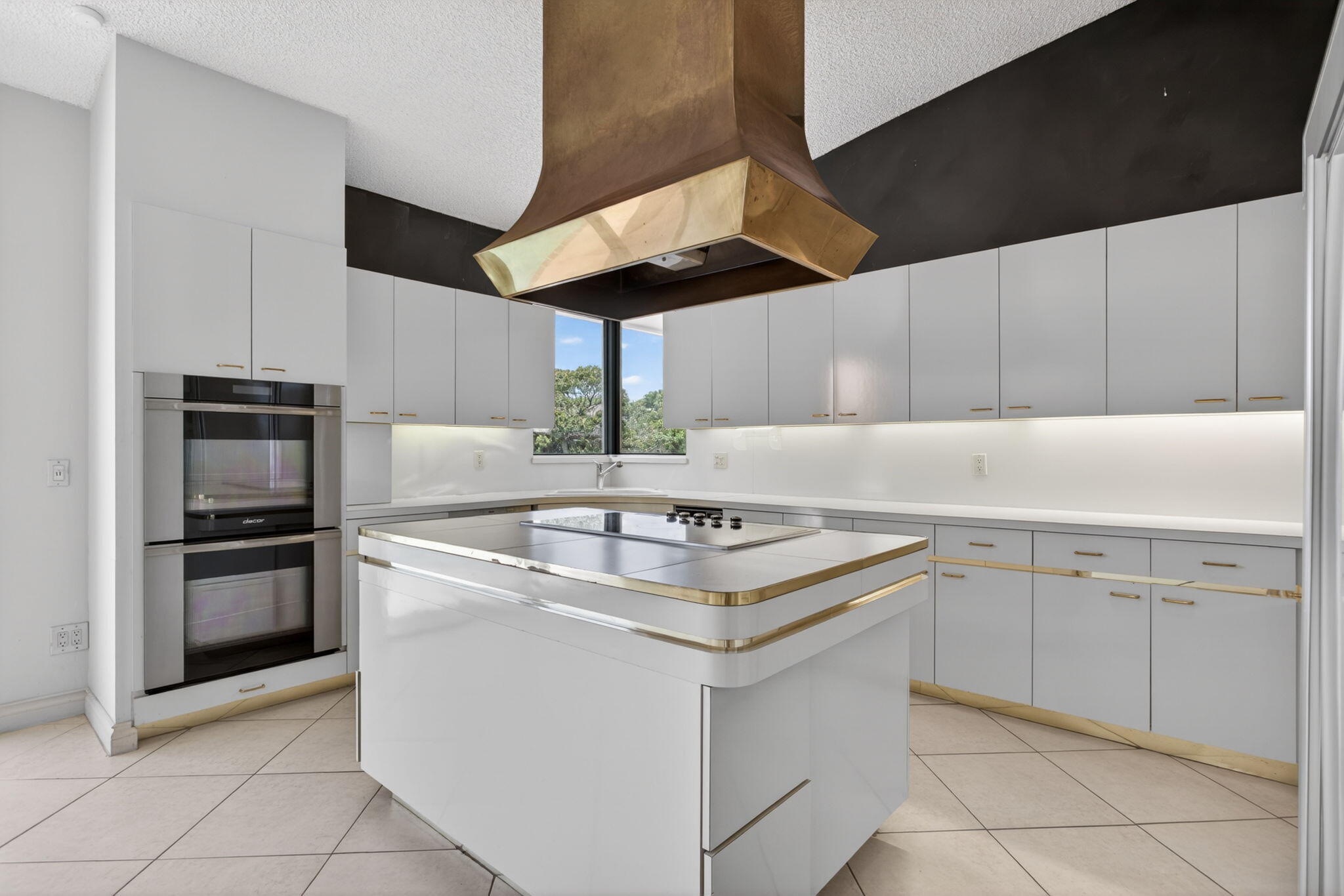 8725 Banyan, Tamarac FL 33321
