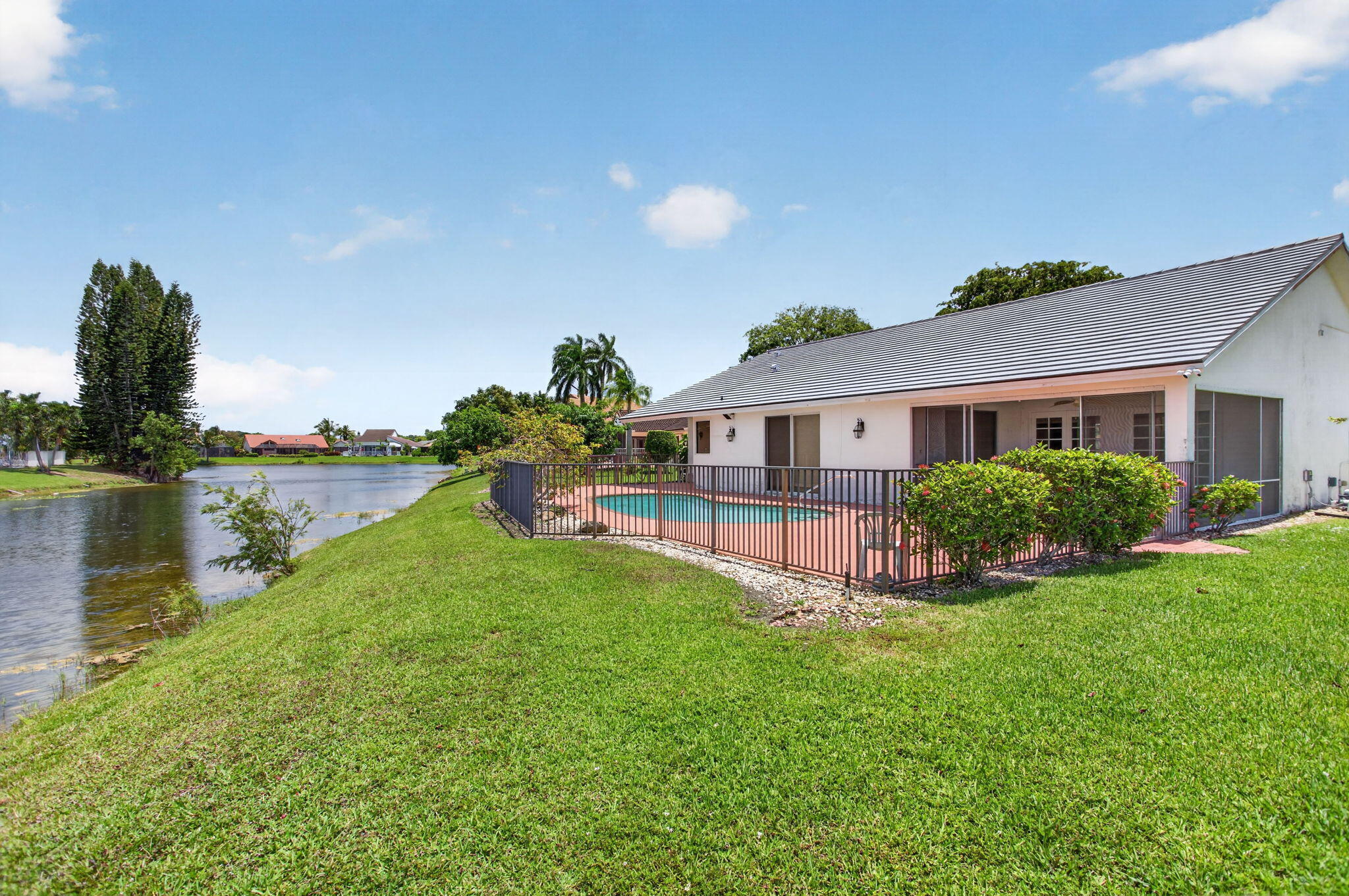 8725 Banyan, Tamarac FL 33321