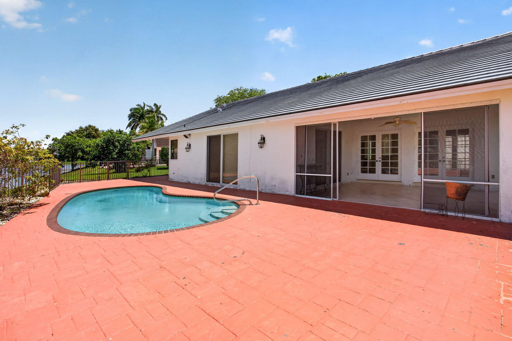 8725 Banyan, Tamarac FL 33321