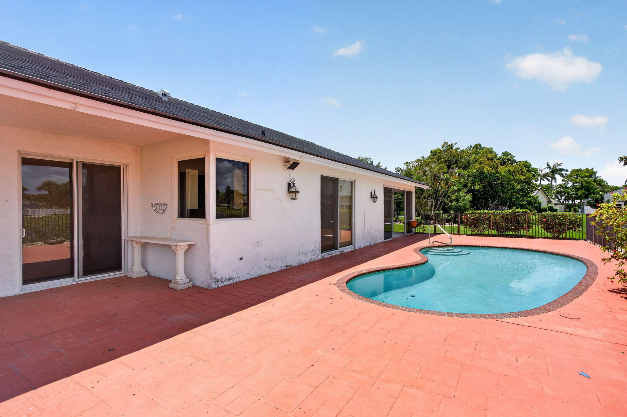 8725 Banyan, Tamarac FL 33321