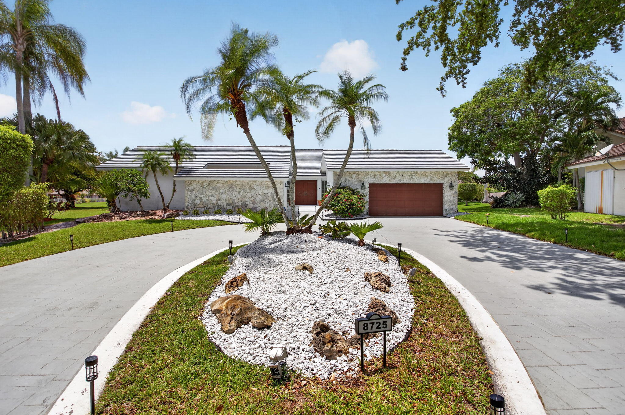8725 Banyan, Tamarac FL 33321
