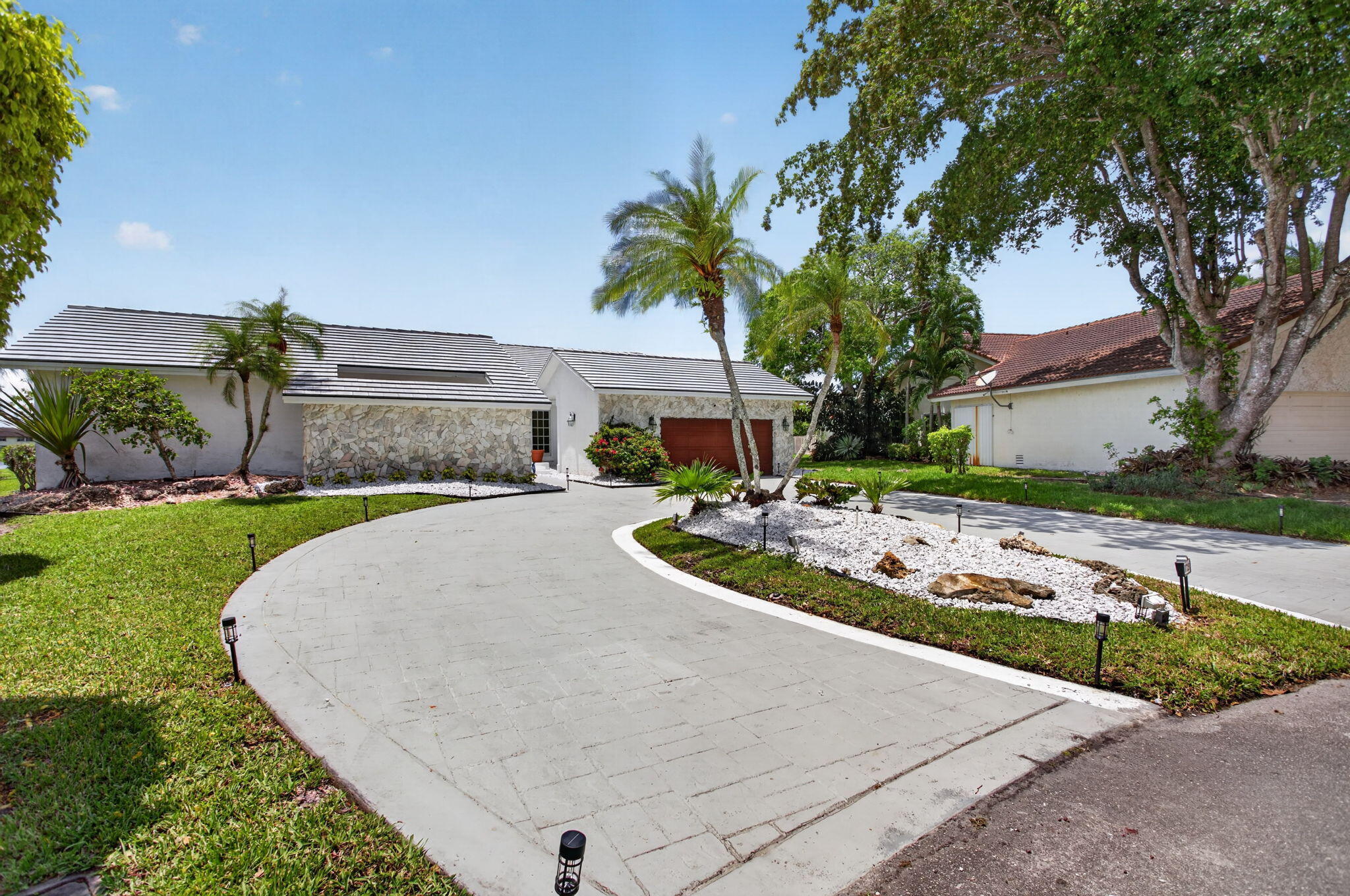 8725 Banyan, Tamarac FL 33321