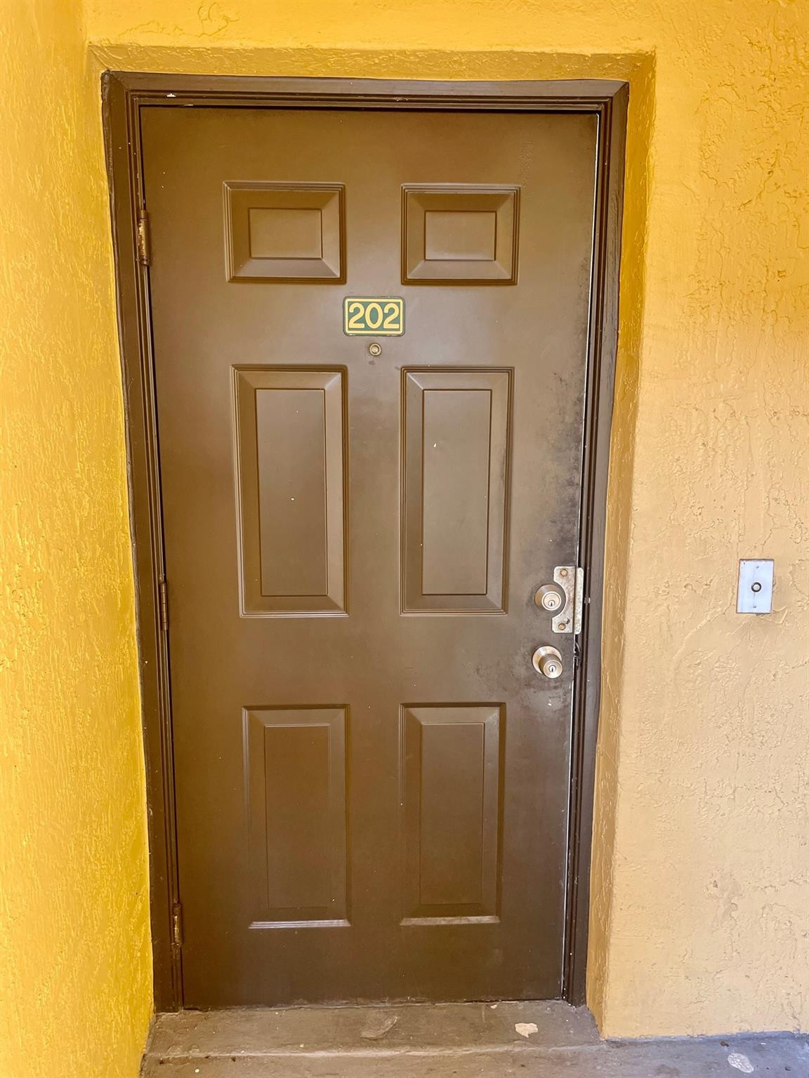 9615 NW 1st #10-202, Pembroke Pines FL 33024