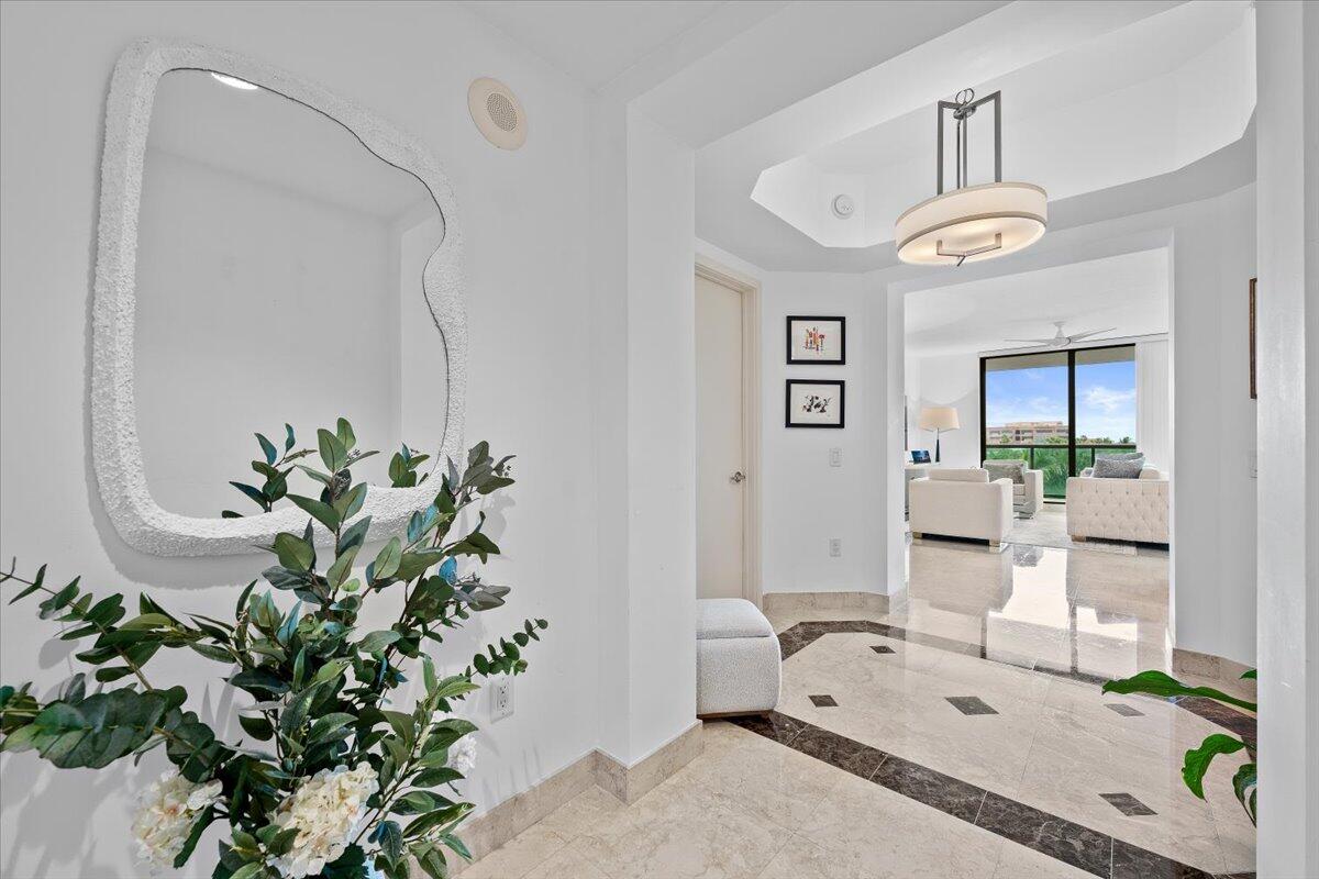 3610 Gardens #402a, Palm Beach Gardens FL 33410