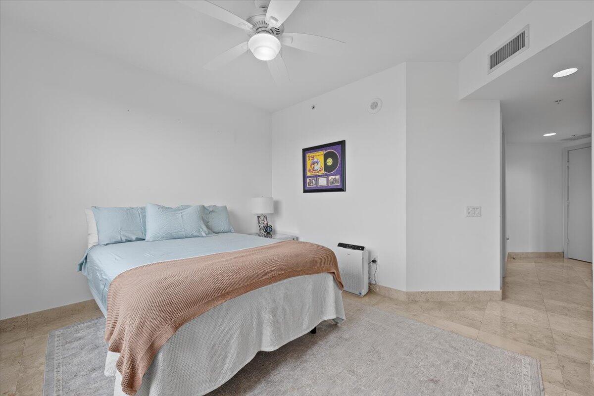3610 Gardens #402a, Palm Beach Gardens FL 33410