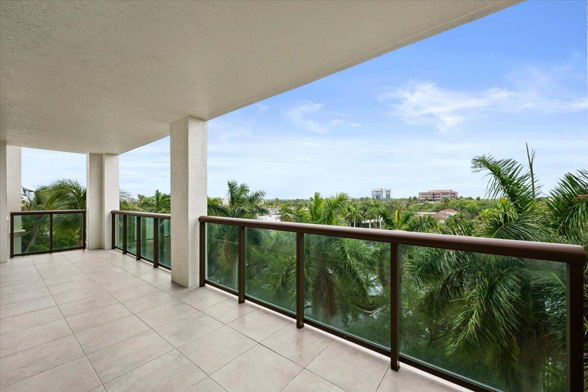 3610 Gardens #402a, Palm Beach Gardens FL 33410